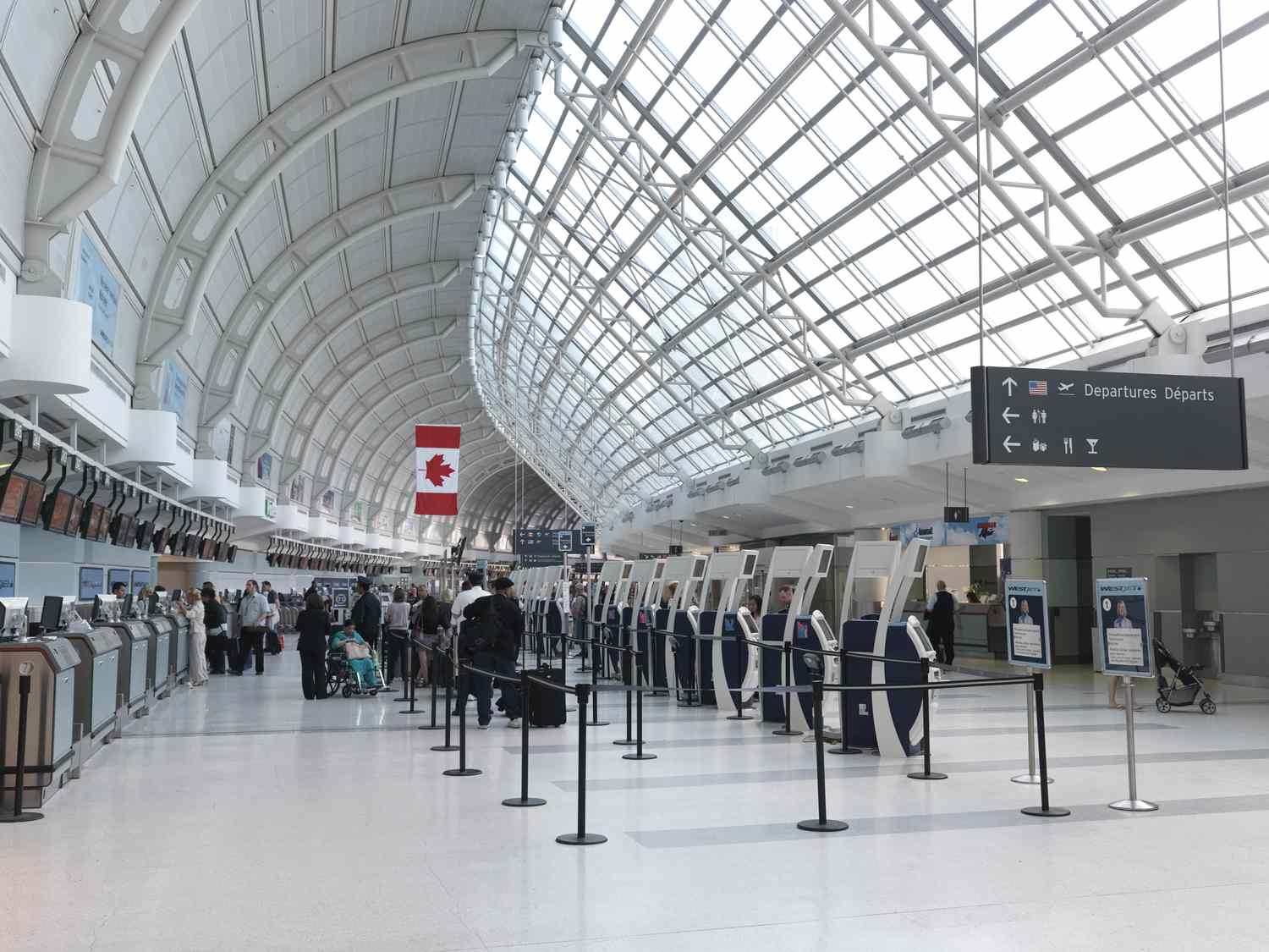 What-To-Do-During-A-Layover-At-Toronto-Pearson-Airport what-to-do-during-a-layover-at-toronto-pearson-airport