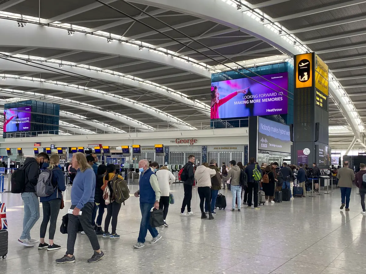 What-To-Do-During-A-Long-Layover-At-Heathrow what-to-do-during-a-long-layover-at-heathrow