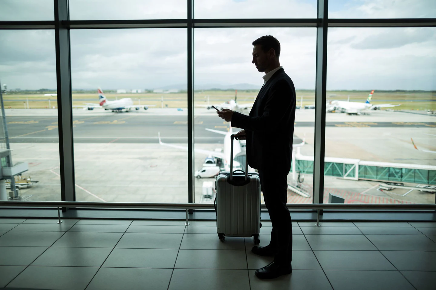What-To-Pack-On-A-Business-Trip what-to-pack-on-a-business-trip