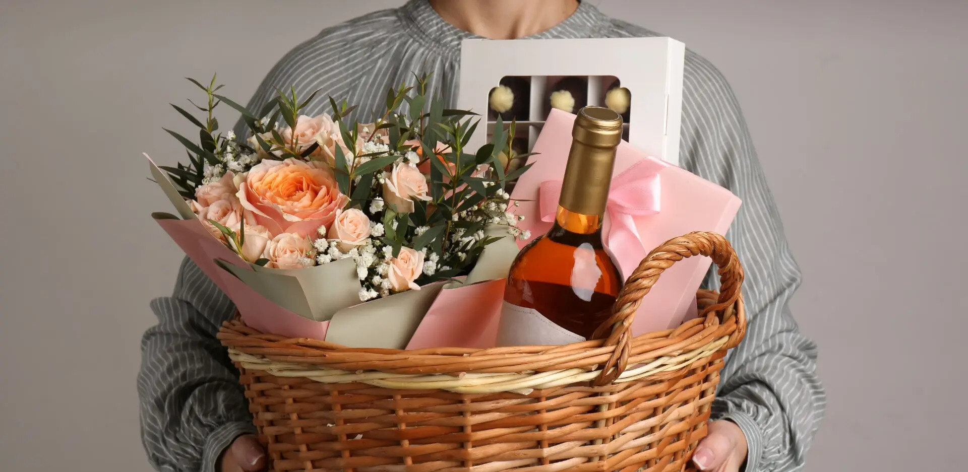 what-to-put-in-a-cruise-gift-basket