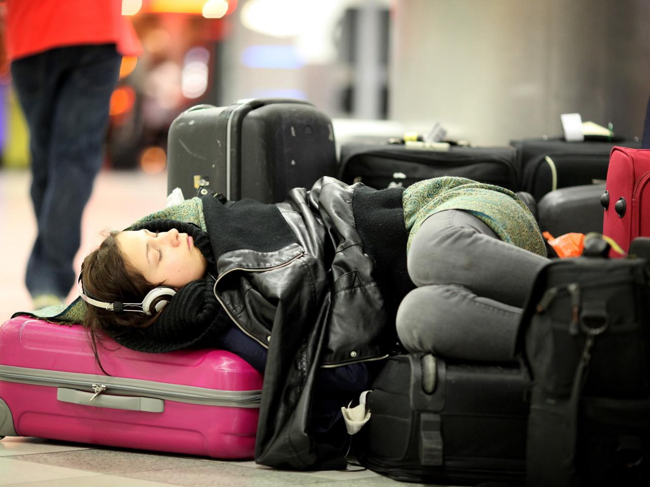 Where-To-Sleep-During-A-Long-Layover where-to-sleep-during-a-long-layover