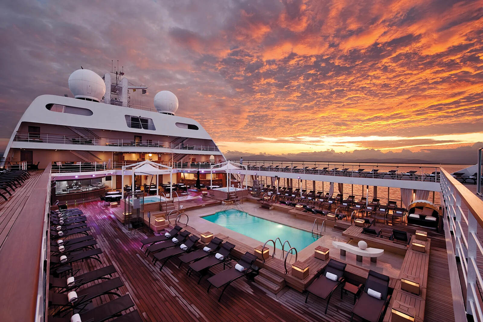 which-luxury-cruise-line-is-the-best