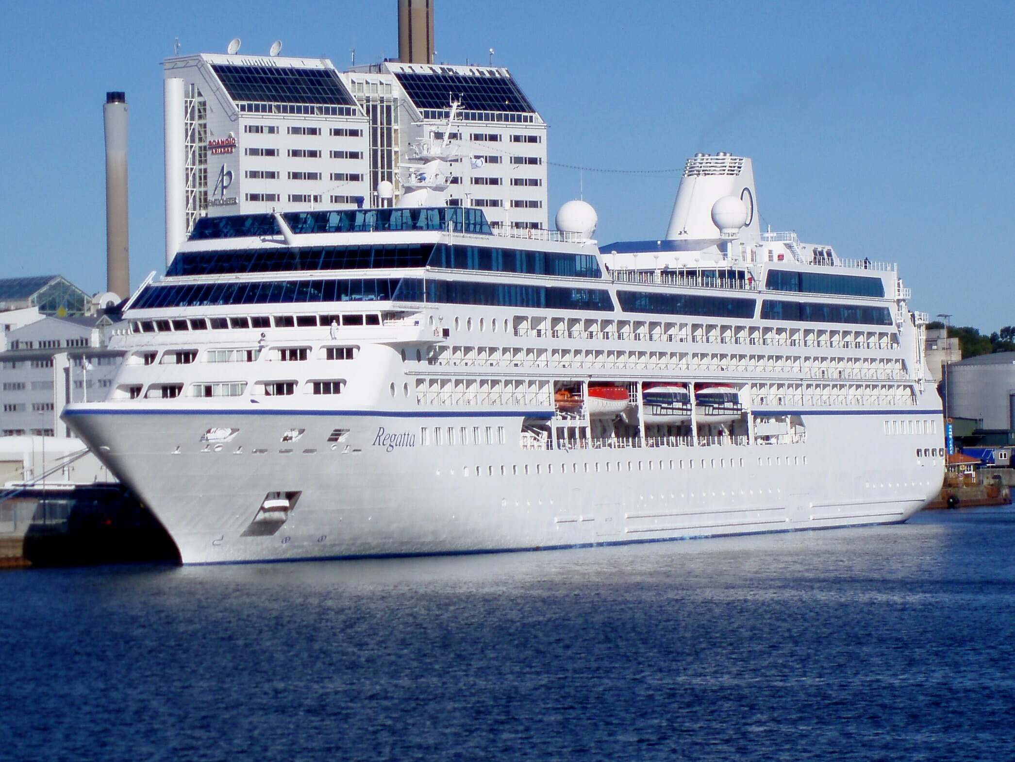 who-owns-oceania-cruise-line