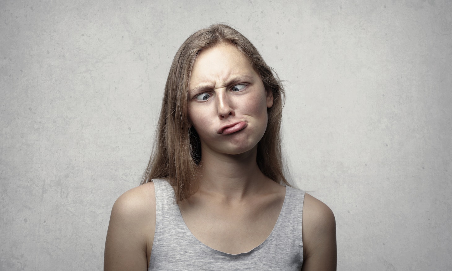 Why-Passport-Photos-Often-Look-Bad why-passport-photos-often-look-bad