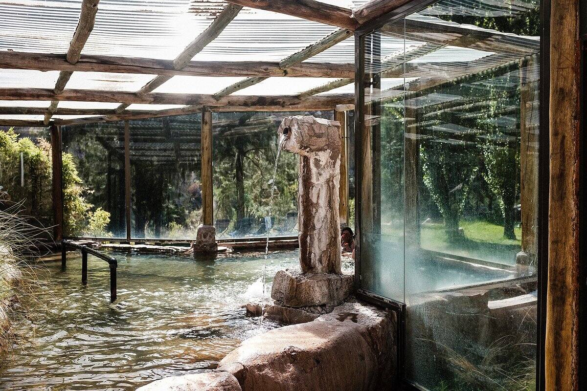 11-relaxing-retreats-to-enjoy-in-sandy-springs-georgia