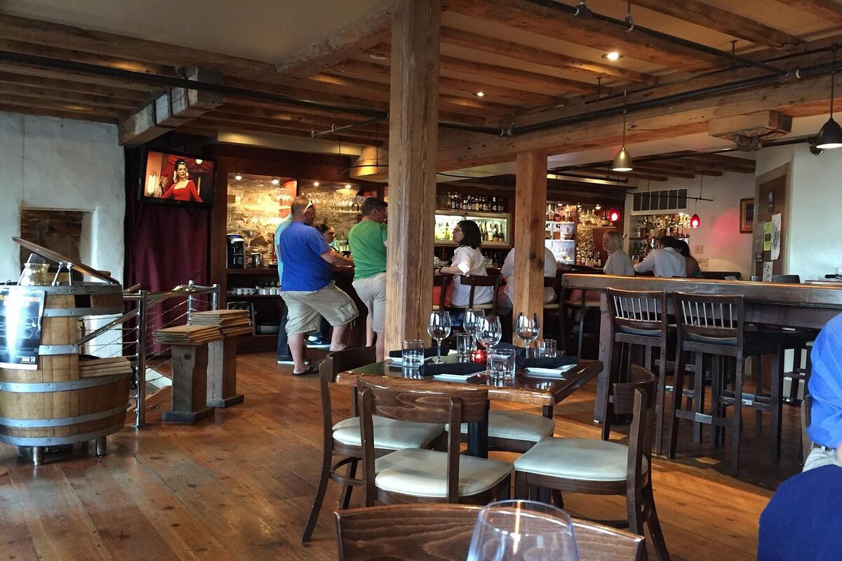 12-best-local-eateries-in-new-bedford-massachusetts