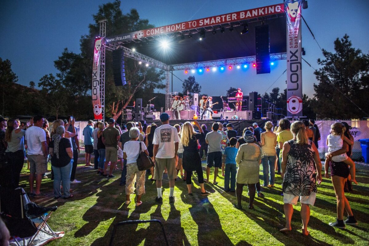 12-nightlife-spots-to-experience-in-santa-clarita-california