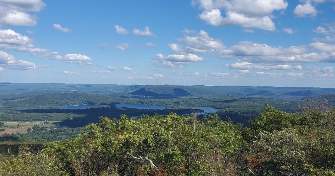 12-Scenic-Hikes-To-Take-In-Norwich-Connecticut 12-scenic-hikes-to-take-in-norwich-connecticut