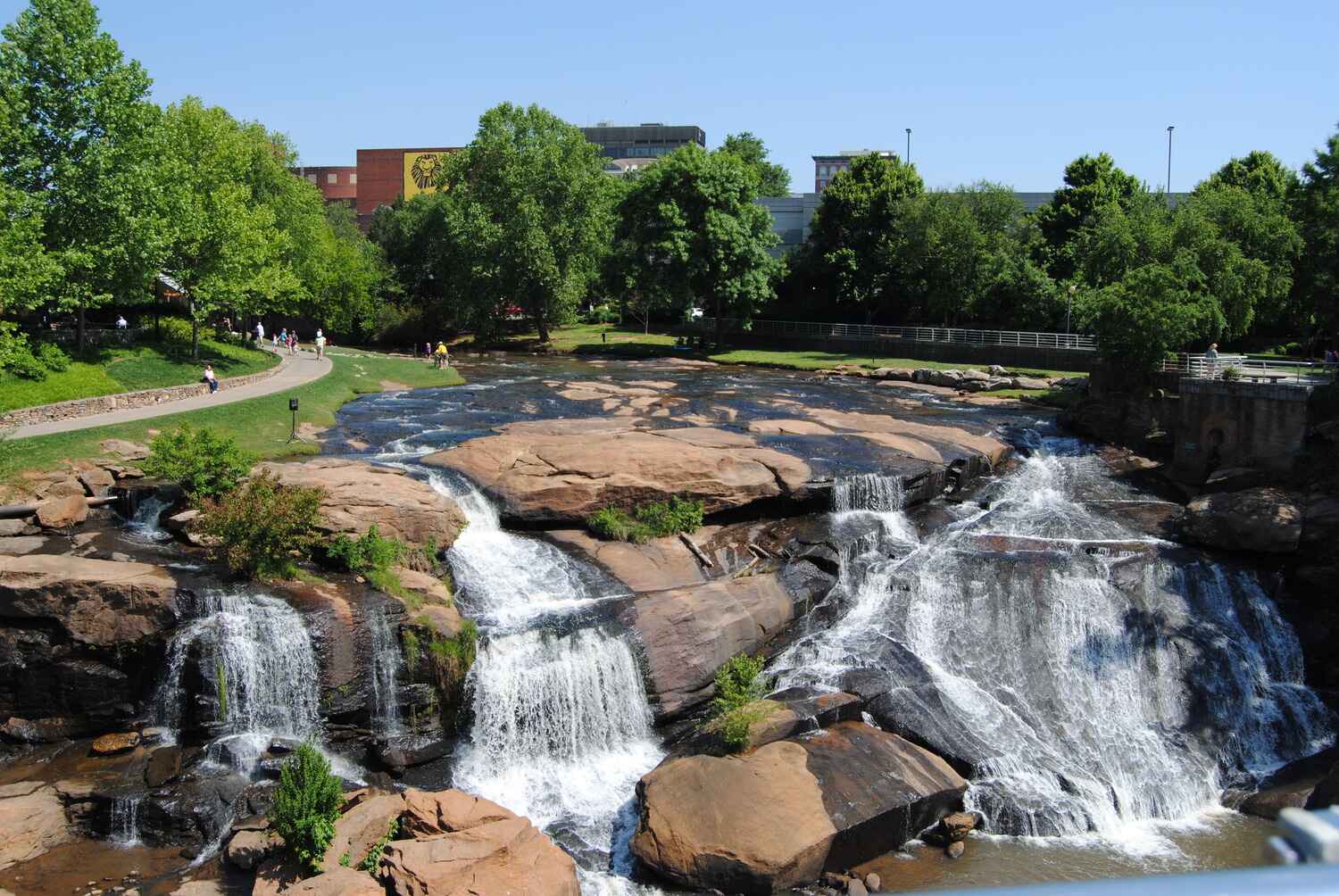 5-Breathtaking-Road-Trips-In-Greenville-South-Carolina 5-breathtaking-road-trips-in-greenville-south-carolina