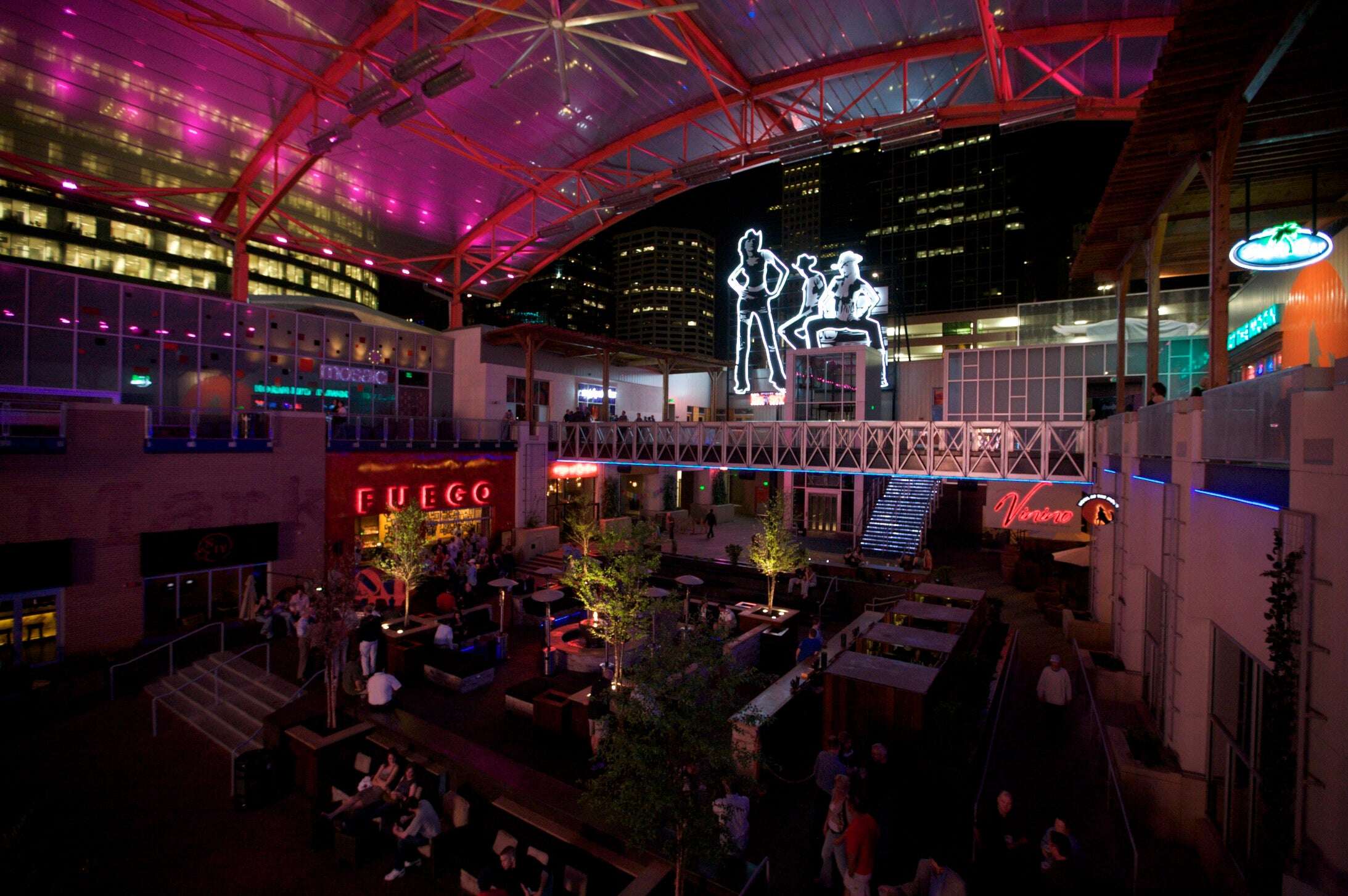 5-Nightlife-Spots-To-Experience-In-Topeka-Kansas 5-nightlife-spots-to-experience-in-topeka-kansas