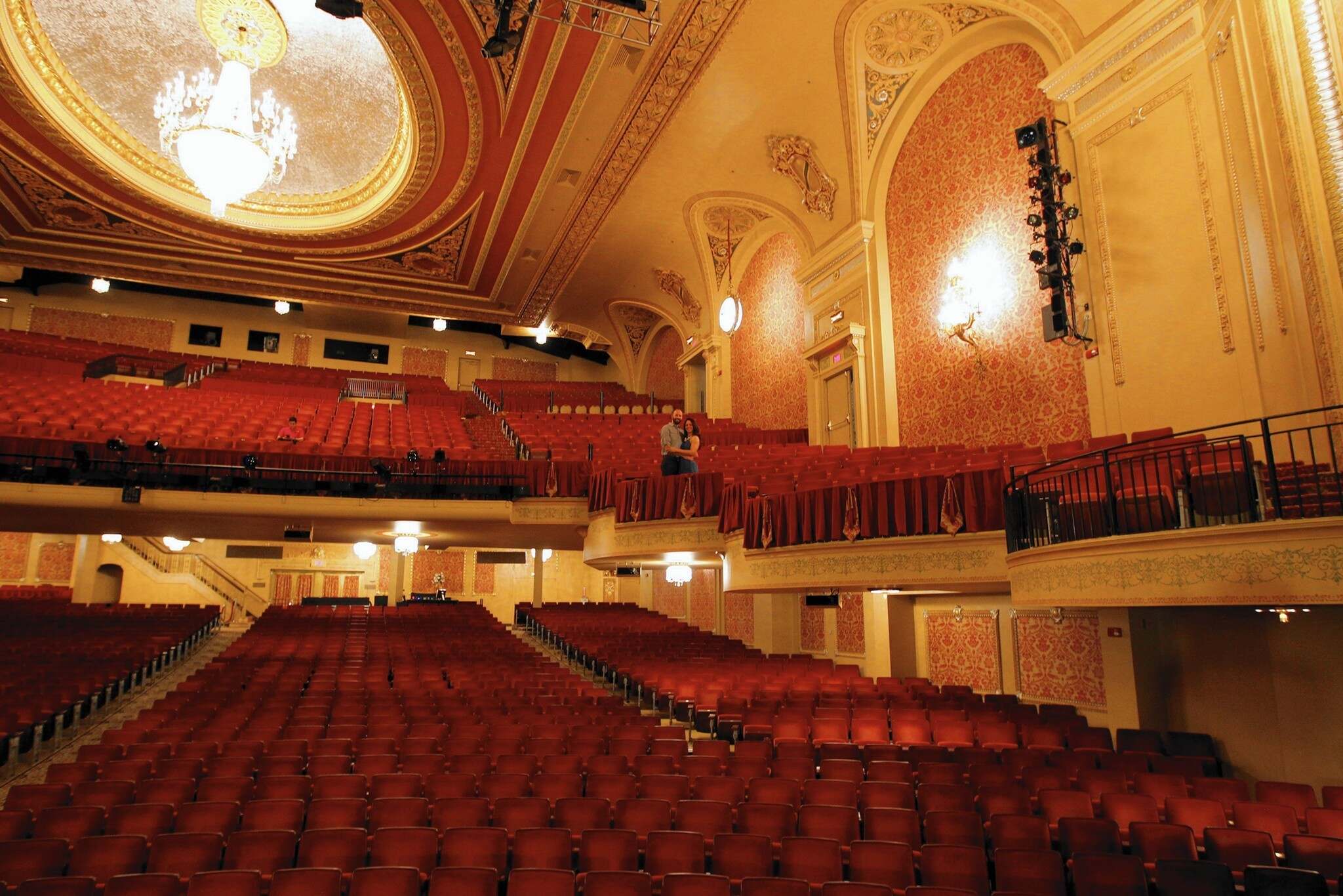 6-Nightlife-Spots-To-Experience-In-Waukegan-Illinois 6-nightlife-spots-to-experience-in-waukegan-illinois