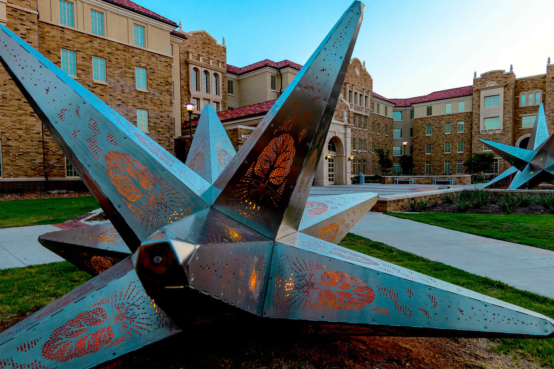 8-local-art-scenes-to-immerse-in-edinburg-texas