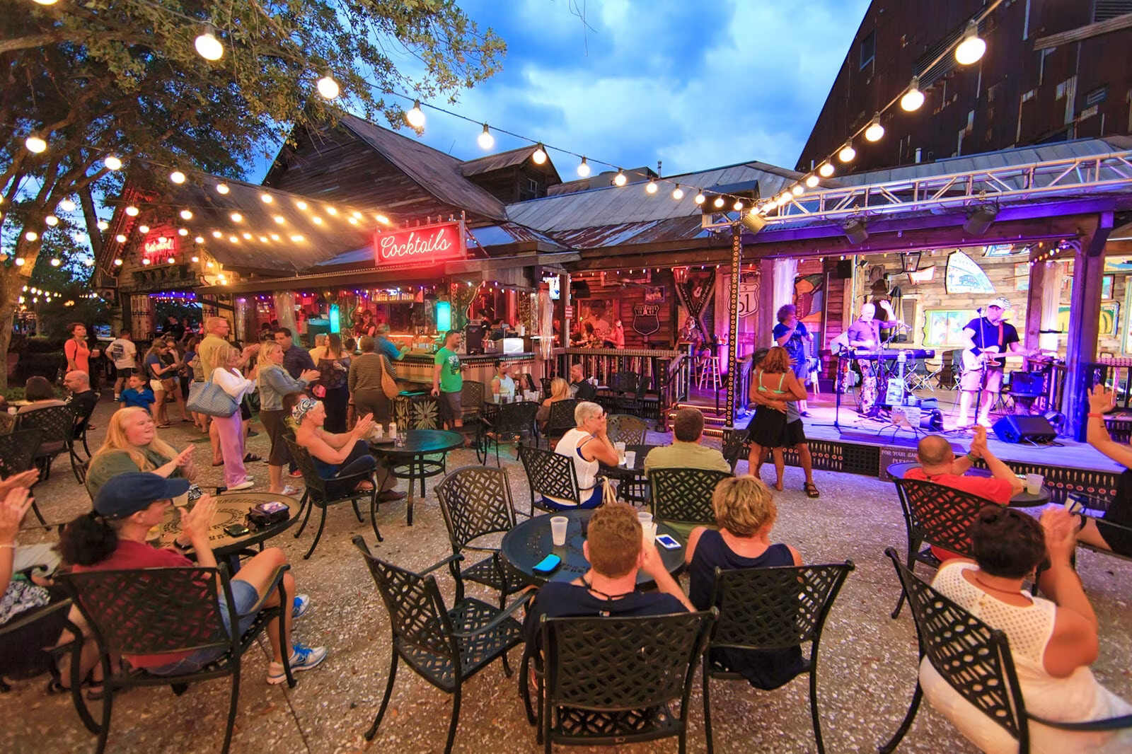8-nightlife-spots-to-experience-in-ocoee-florida