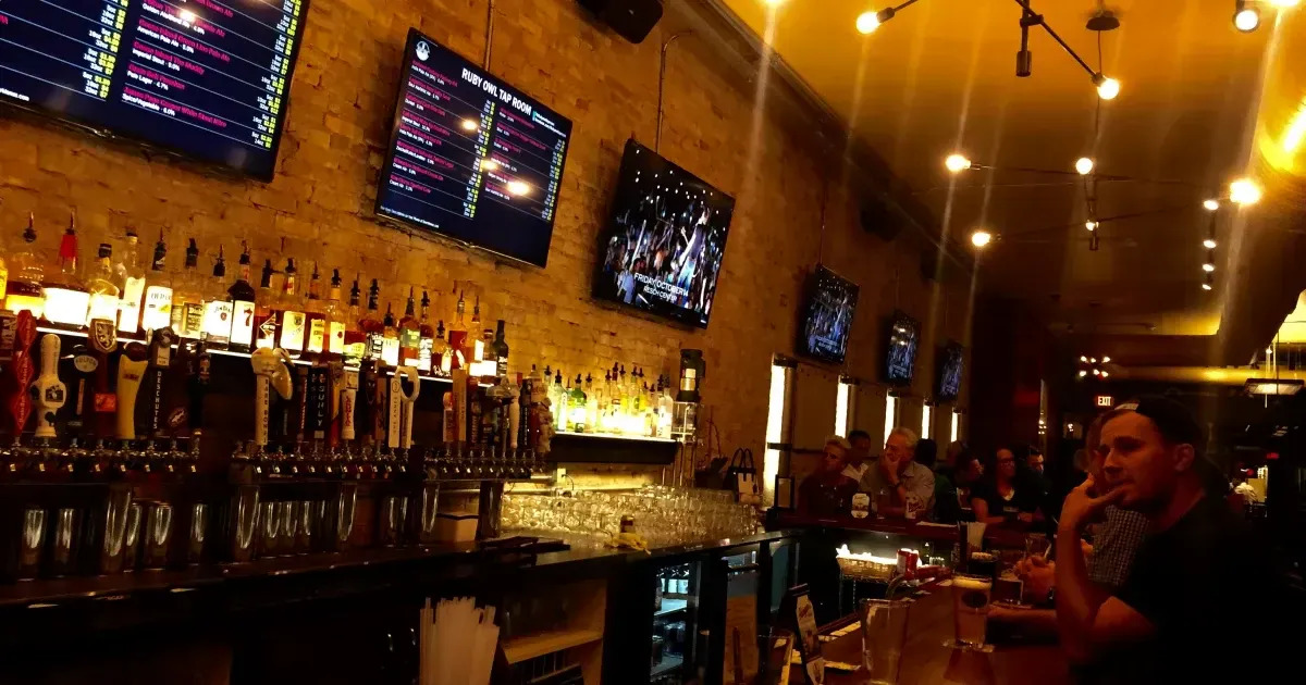 8-nightlife-spots-to-experience-in-oshkosh-wisconsin