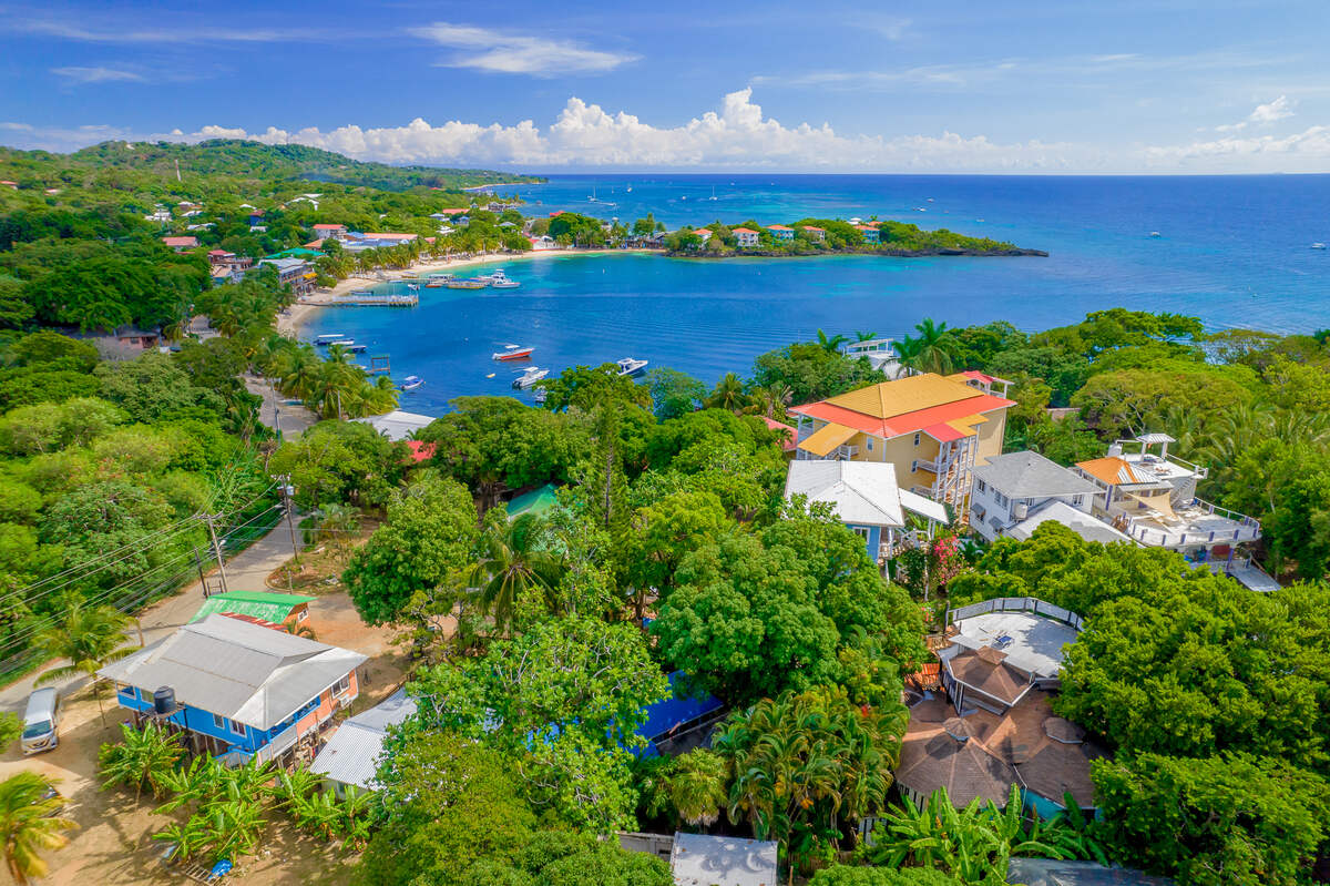How-To-Be-An-American-Expat-In-Roatan how-to-be-an-american-expat-in-roatan