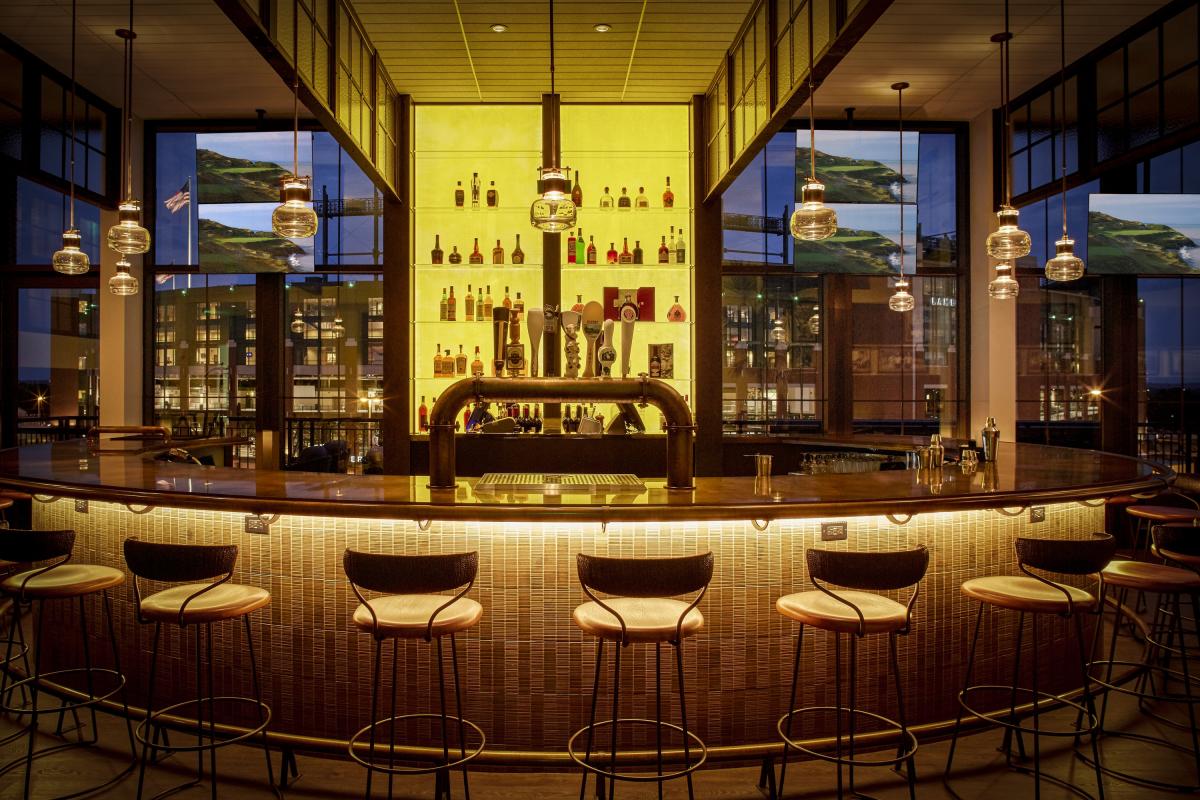 6-Nightlife-Spots-To-Experience-In-Green-Bay-Wisconsin 6-nightlife-spots-to-experience-in-green-bay-wisconsin