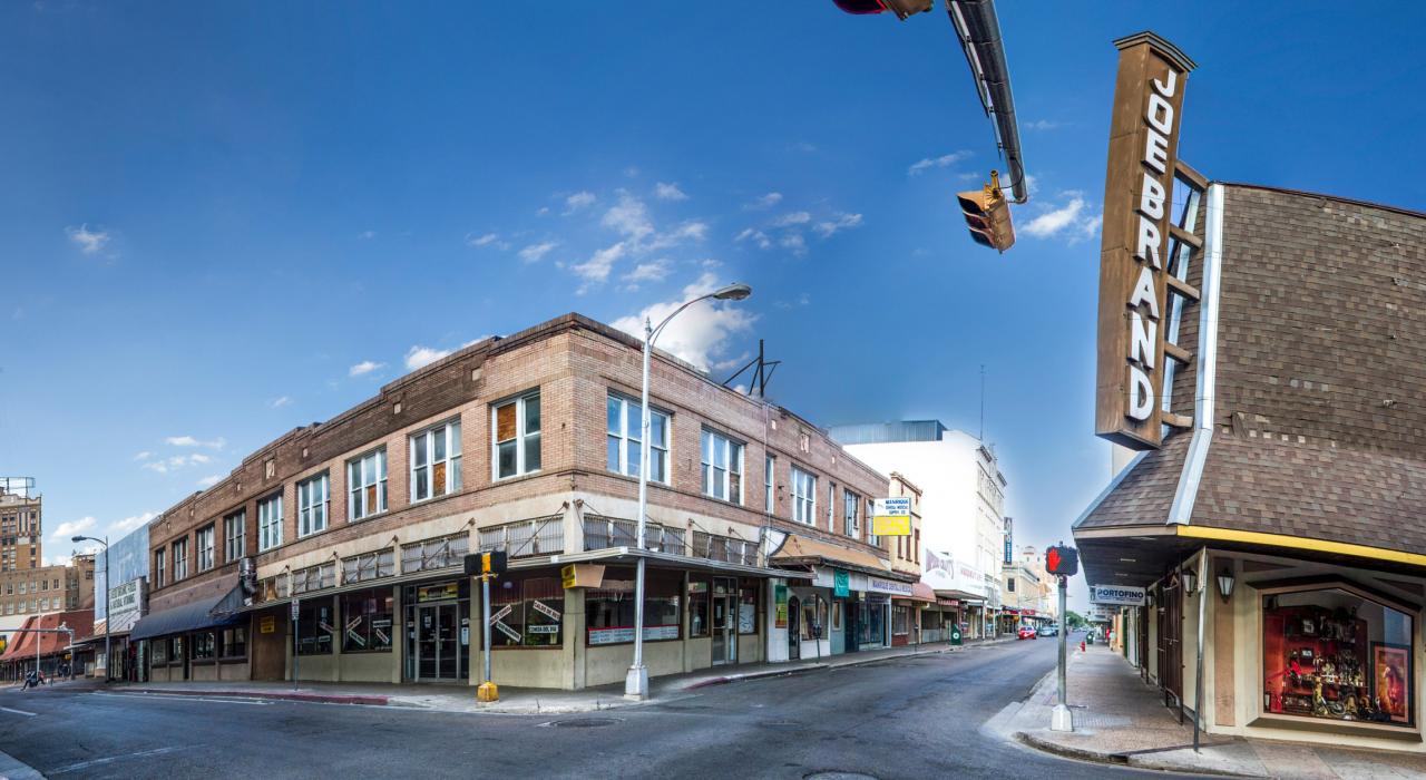 7-Nightlife-Spots-To-Experience-In-Laredo-Texas 7-nightlife-spots-to-experience-in-laredo-texas