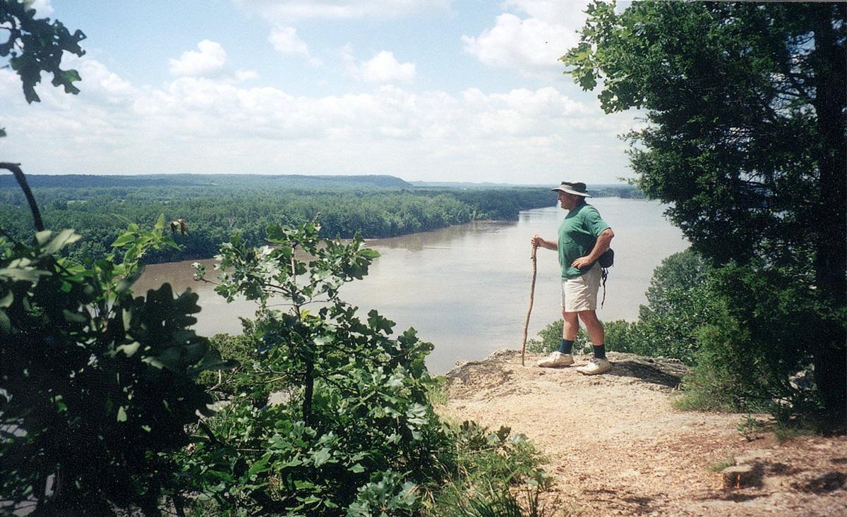 7-Scenic-Hikes-To-Take-In-Champaign-Illinois 7-scenic-hikes-to-take-in-champaign-illinois
