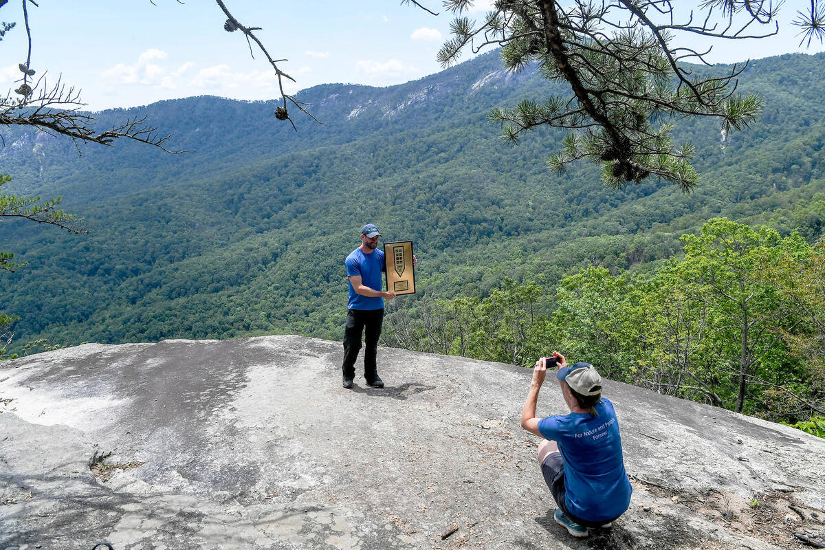 8-Scenic-Hikes-To-Take-In-Hickory-North-Carolina 8-scenic-hikes-to-take-in-hickory-north-carolina