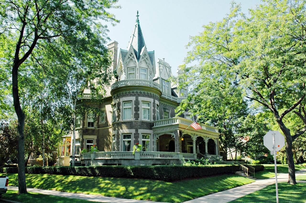 9-must-visit-historic-sites-in-wauwatosa-wisconsin