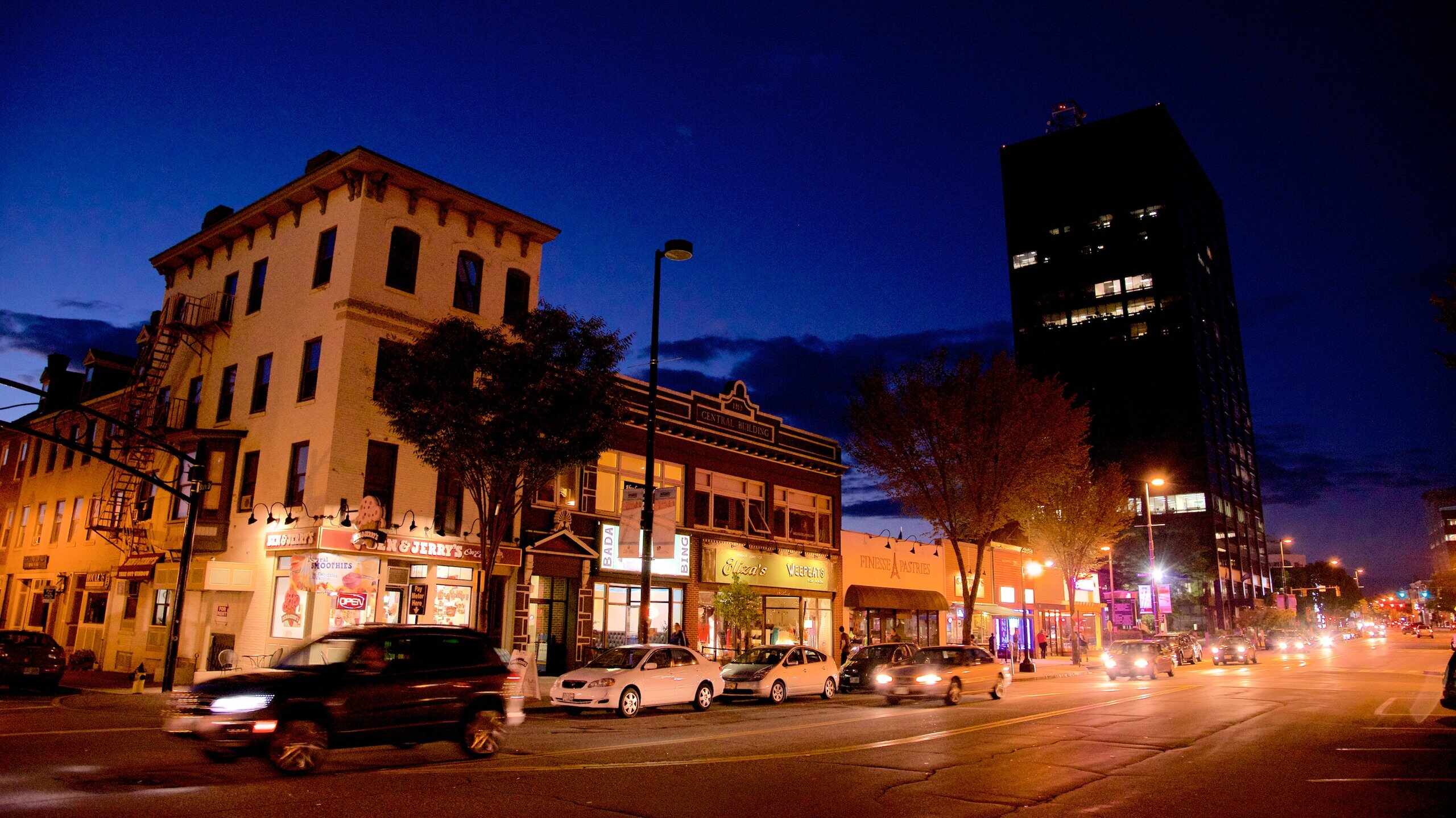 9-Nightlife-Spots-To-Experience-In-Manchester-New-Hampshire 9-nightlife-spots-to-experience-in-manchester-new-hampshire