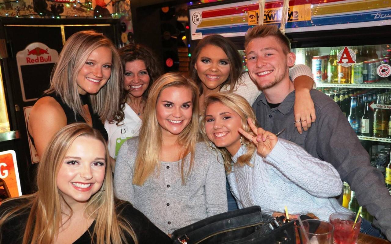 9-nightlife-spots-to-experience-in-sioux-city-iowa