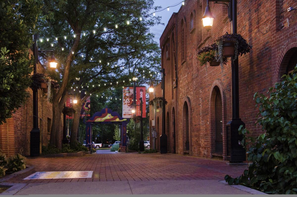 12-Nightlife-Spots-To-Experience-In-Longmont-Colorado 12-nightlife-spots-to-experience-in-longmont-colorado