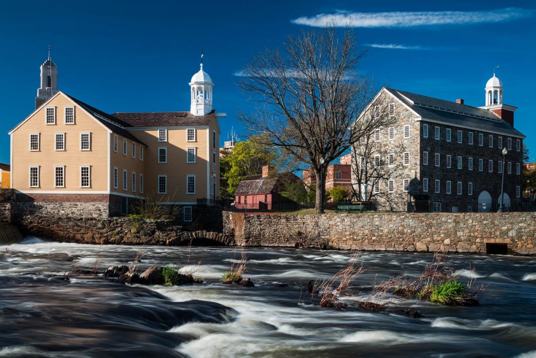 30-must-visit-places-in-pawtucket