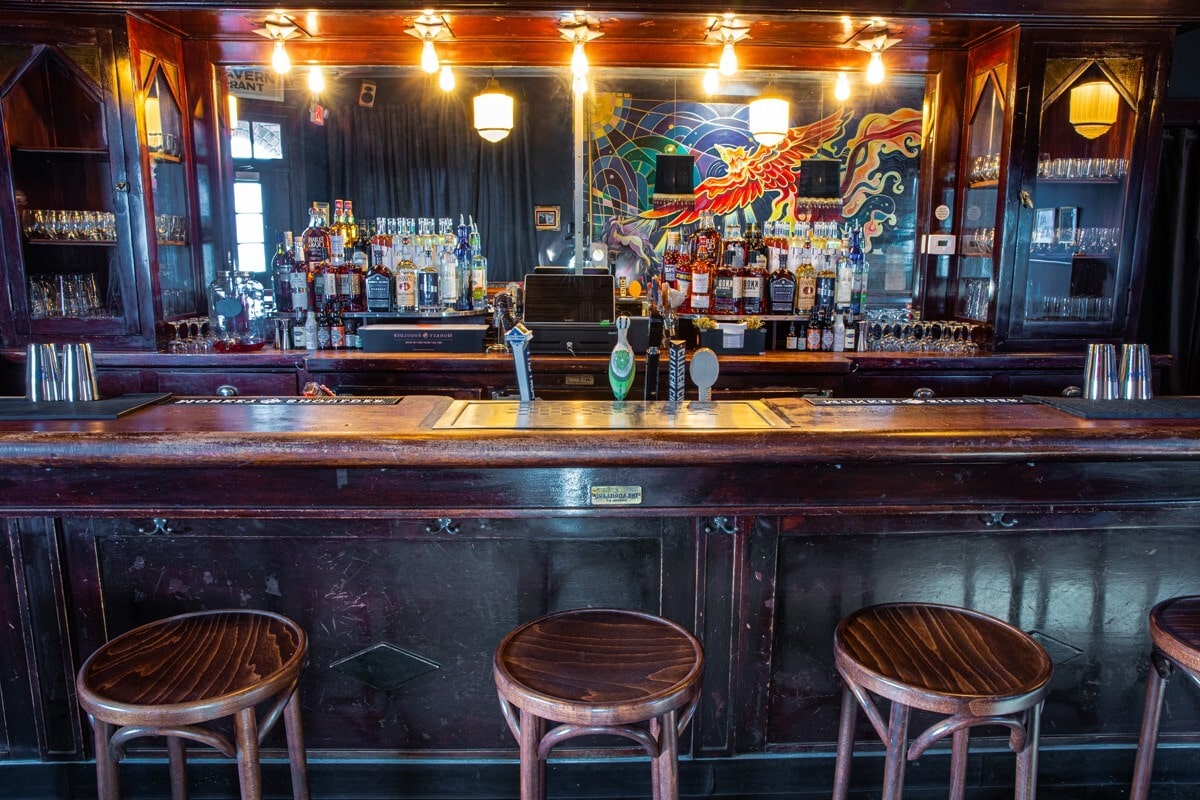 10-Kingston-Bars-You-Have-To-See-To-Believe 10-kingston-bars-you-have-to-see-to-believe