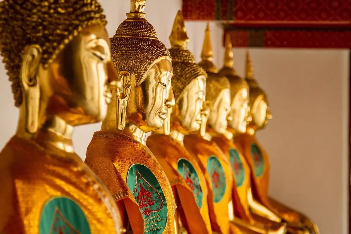 10-thai-traditions-that-will-leave-you-intrigued