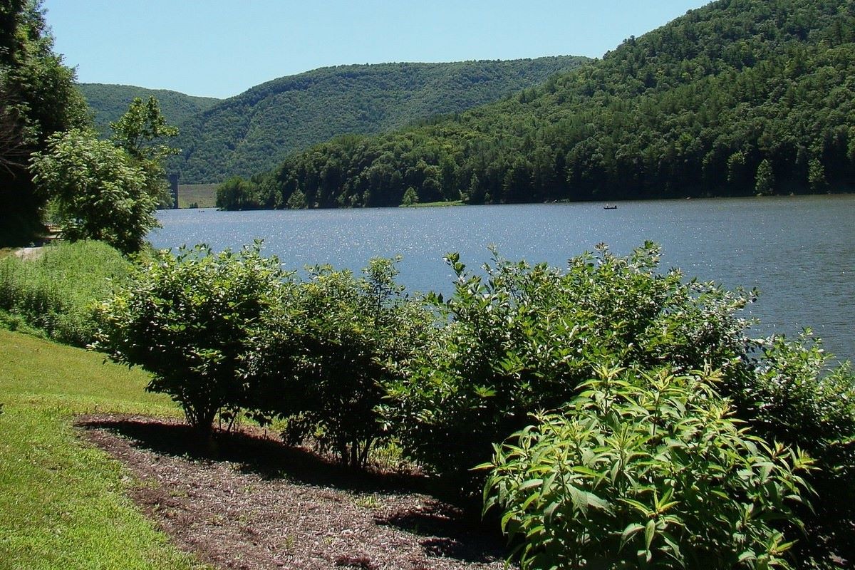 adventure-awaits-at-sinnemahonings-first-fork