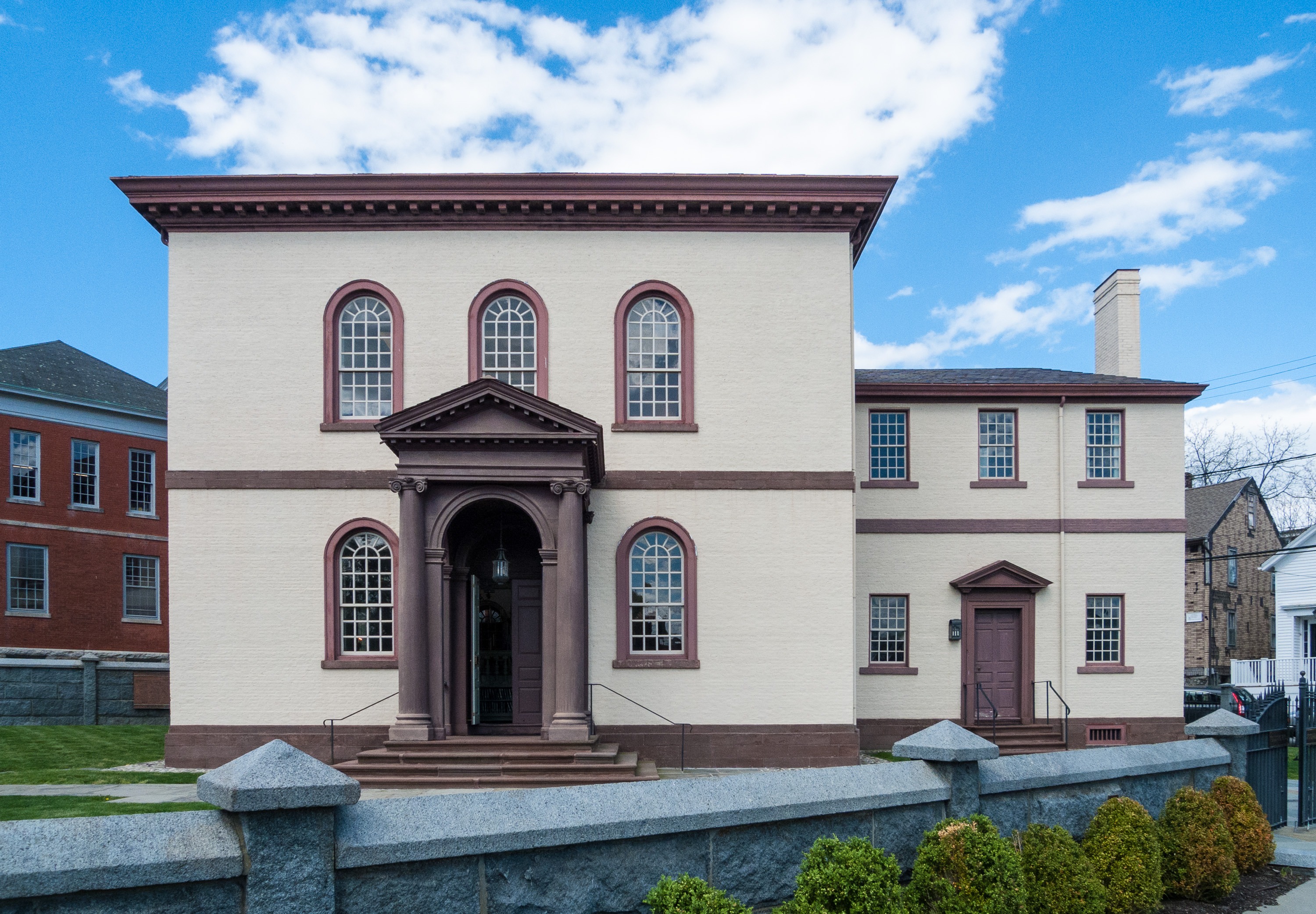 americas-oldest-synagogue-awaits