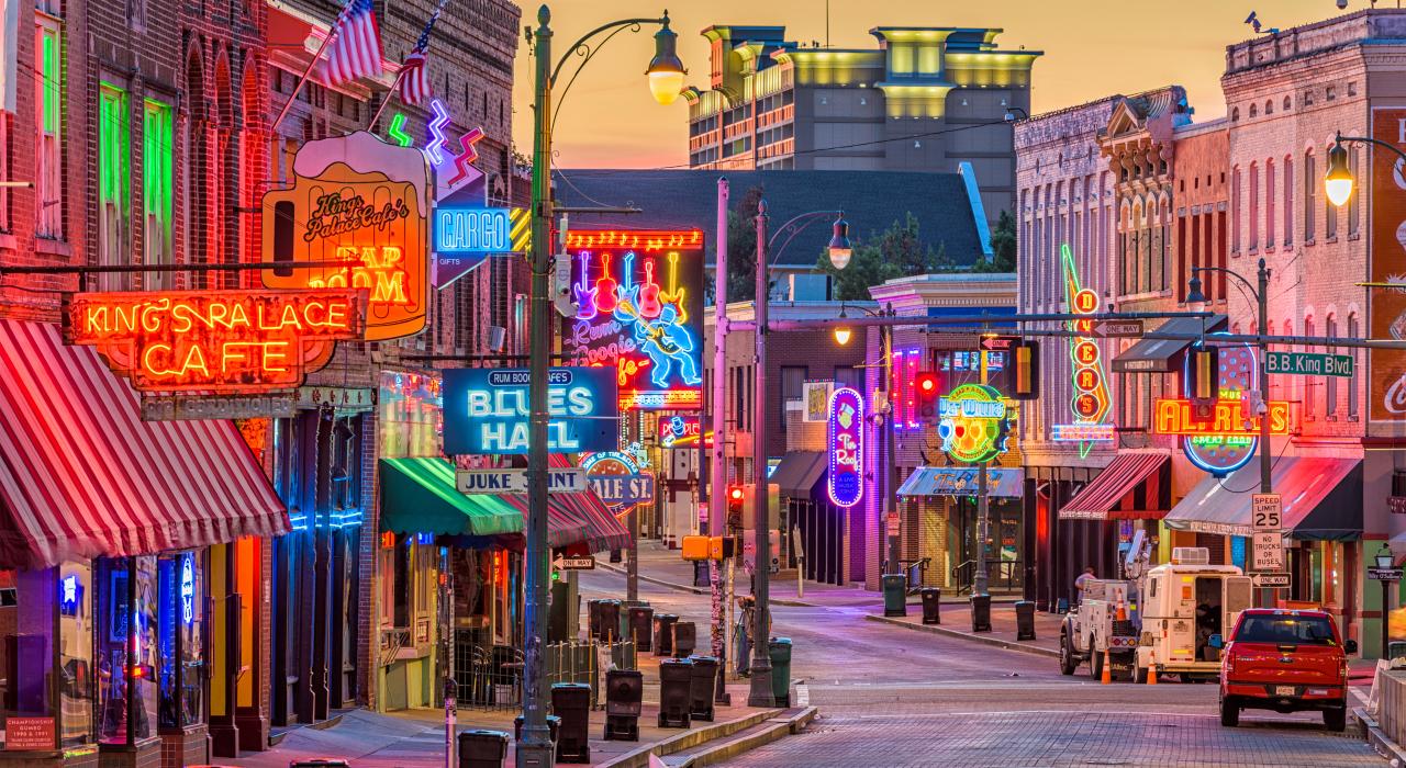 Beale-Street-8211-Memphis8217-Blues-And-BBQ-Haven beale-street-memphis-blues-and-bbq-haven