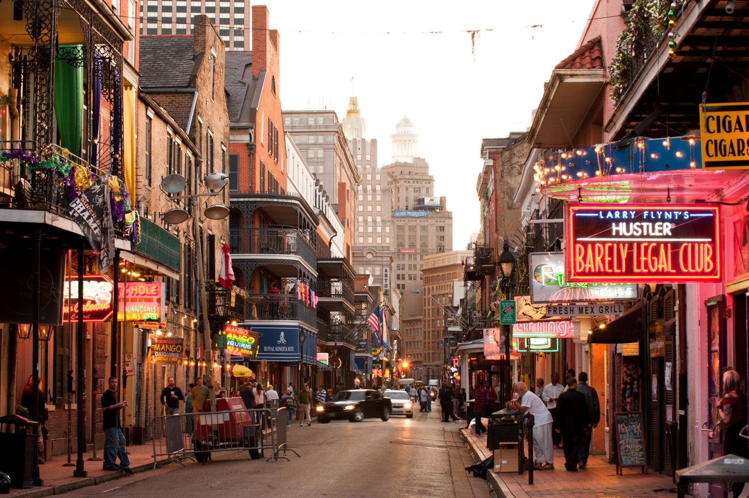 bourbon-street-new-orleans-party-central