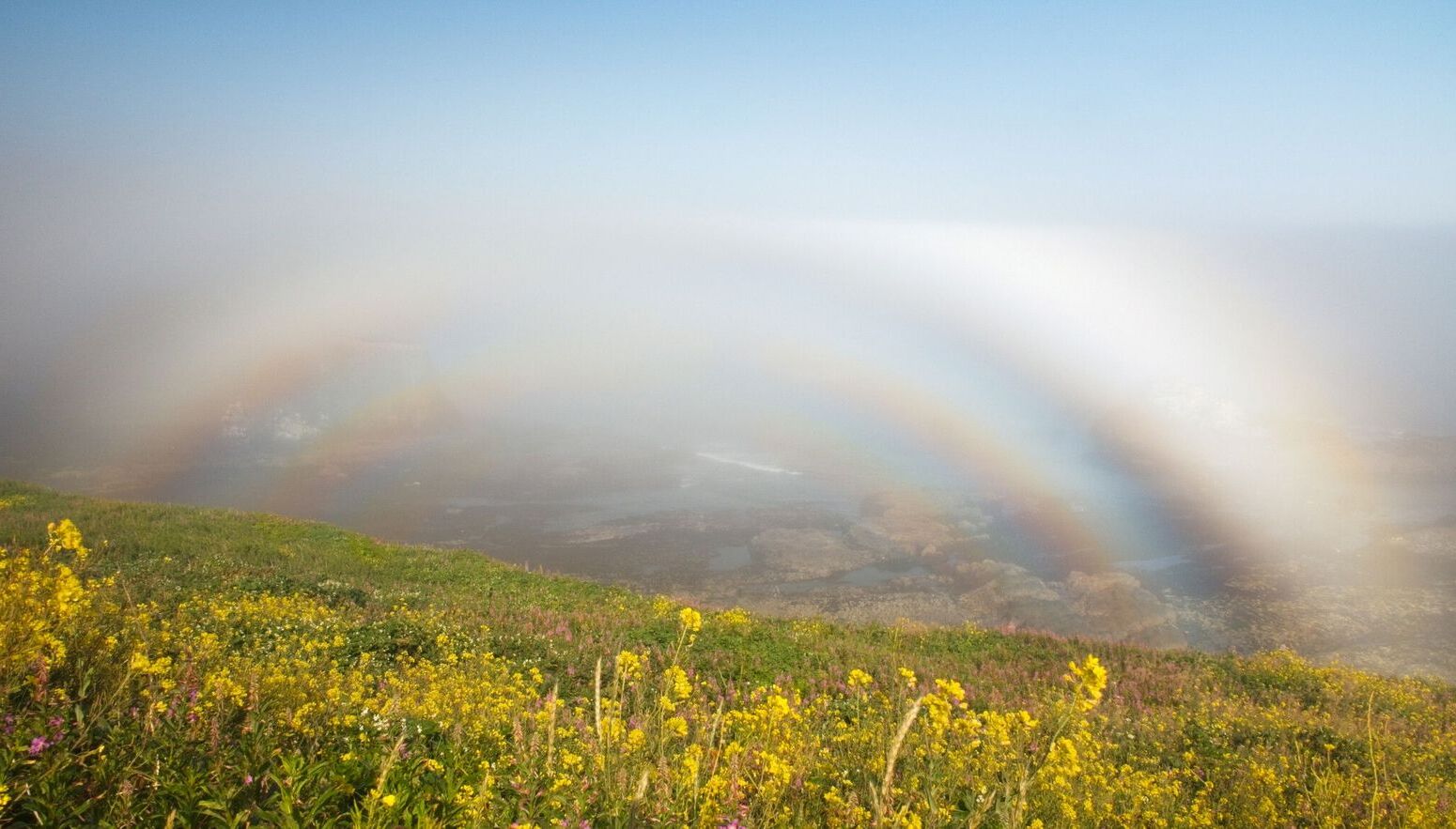 breathtaking-locations-for-extreme-fog-bow-sightings