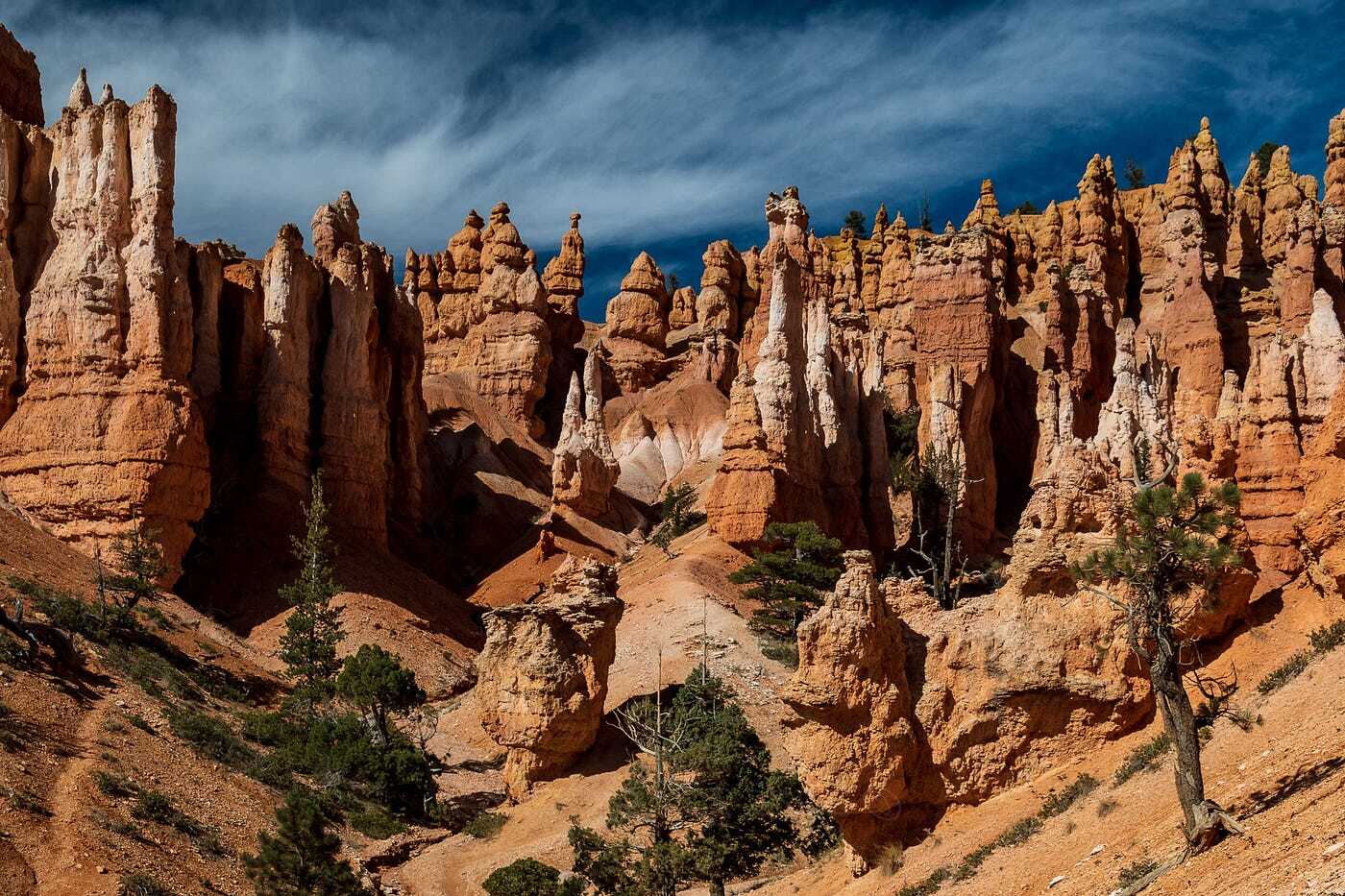 bryce-canyon-hoodoos-natures-sandstone-sculptures