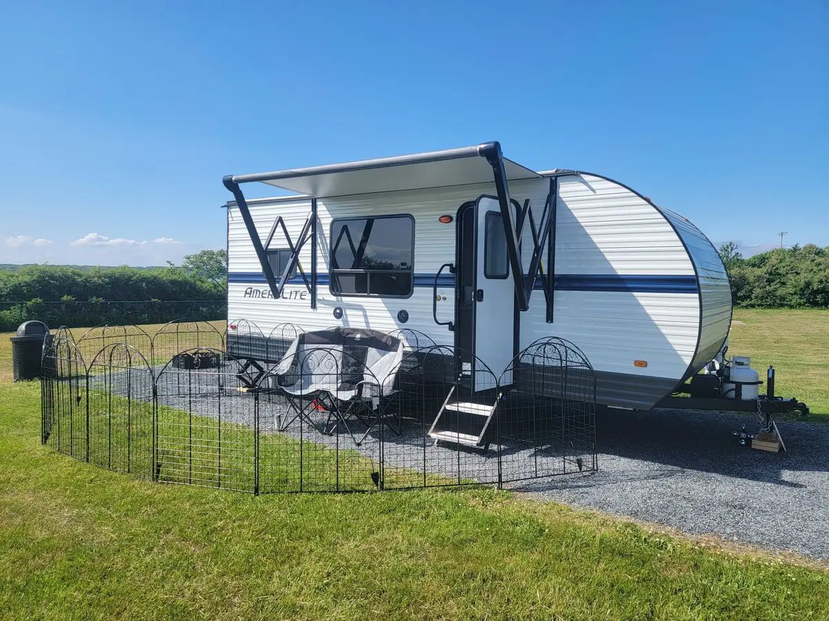 camping-bliss-at-fort-getty-park-by-the-bay