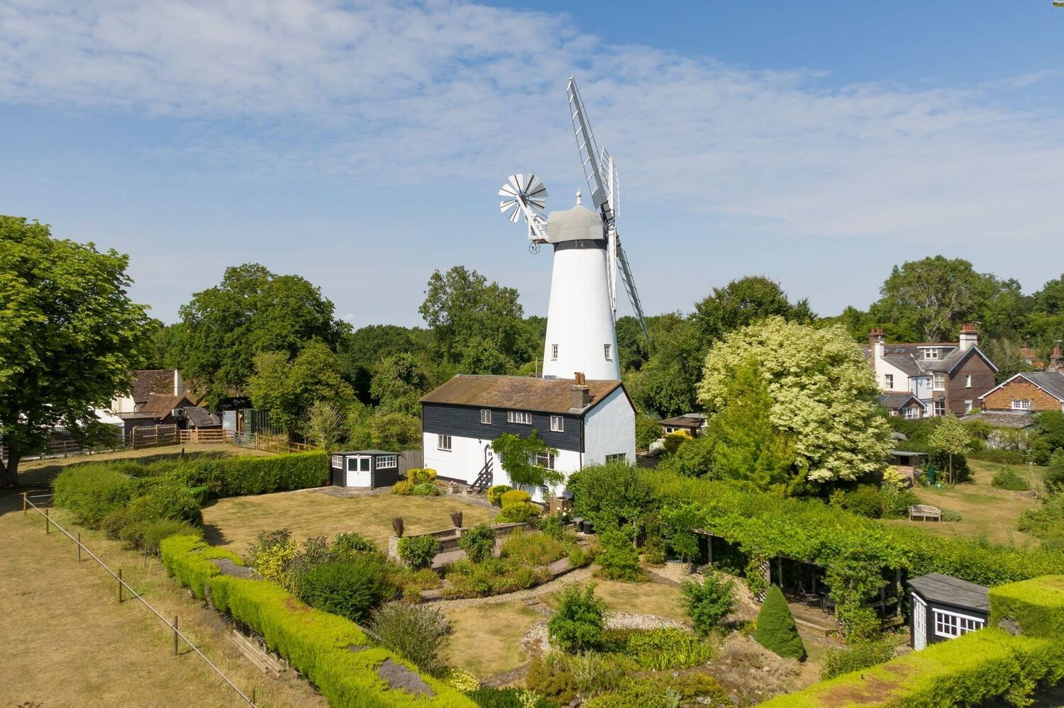 Charming-Converted-Windmill-Stays-In-Rural-Settings charming-converted-windmill-stays-in-rural-settings
