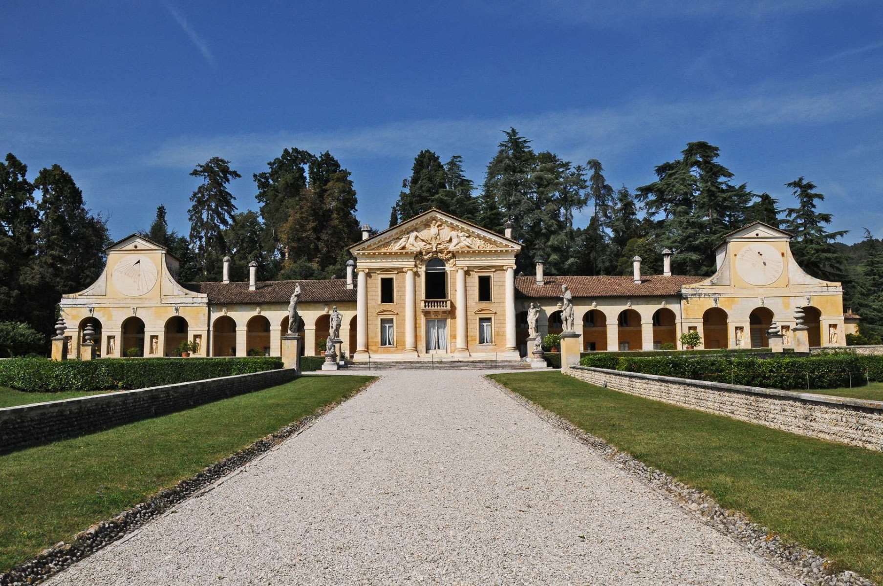Charming-Palladian-Villas-For-Architectural-Buffs charming-palladian-villas-for-architectural-buffs