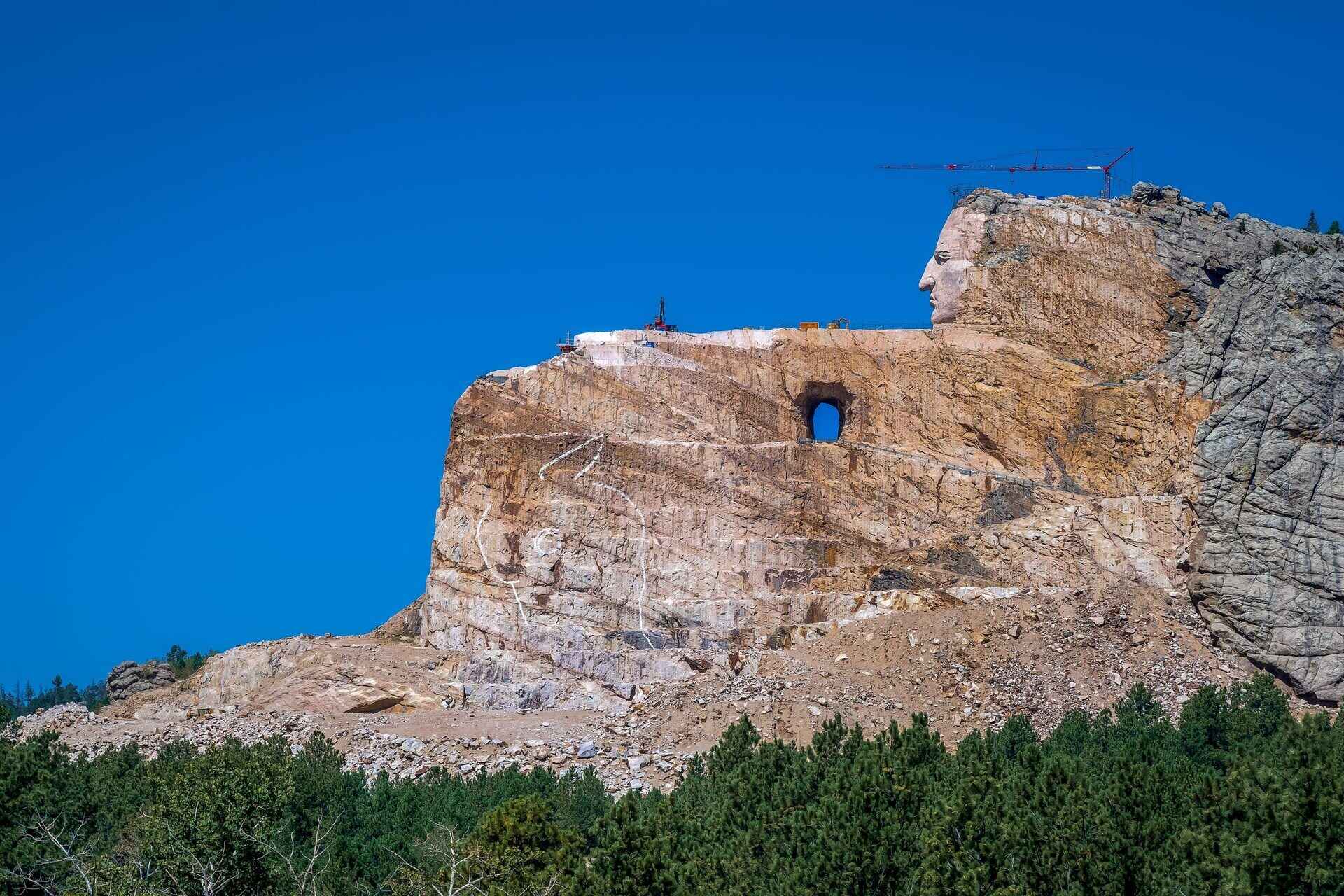 crazy-horse-memorial-south-dakotas-monumental-sculpture