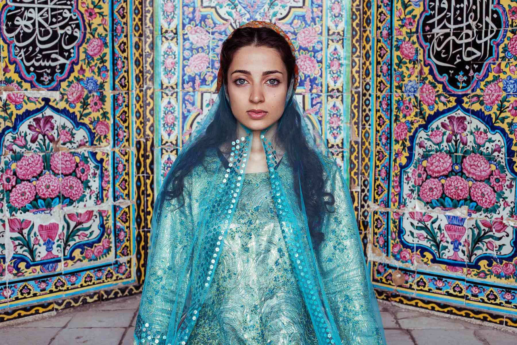 exploring-the-rich-tapestry-of-traditional-iranian-clothing