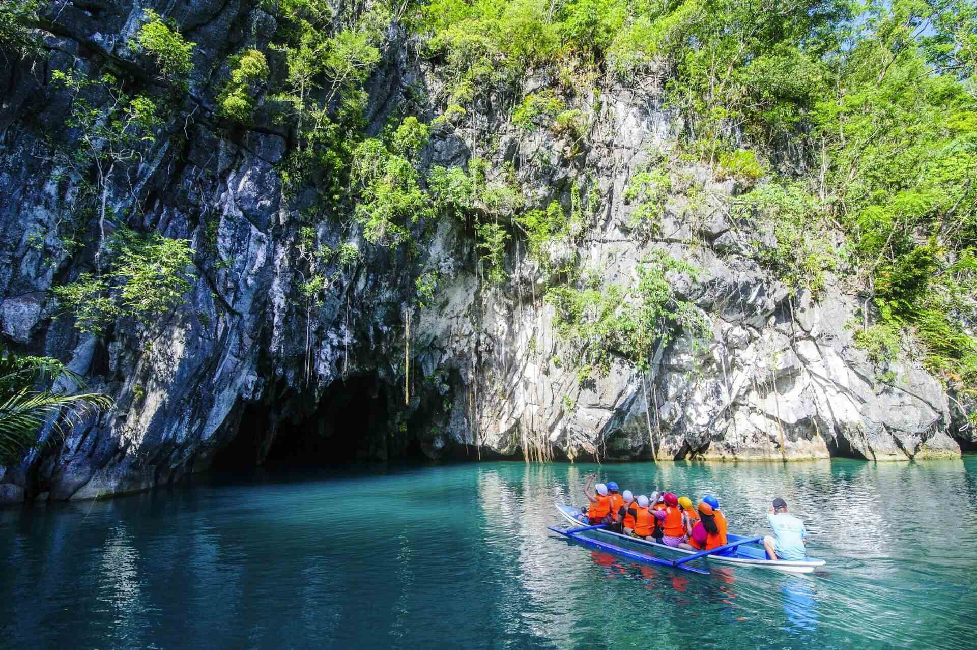 Fascinating-Subterranean-Rivers-For-Underground-Boating fascinating-subterranean-rivers-for-underground-boating