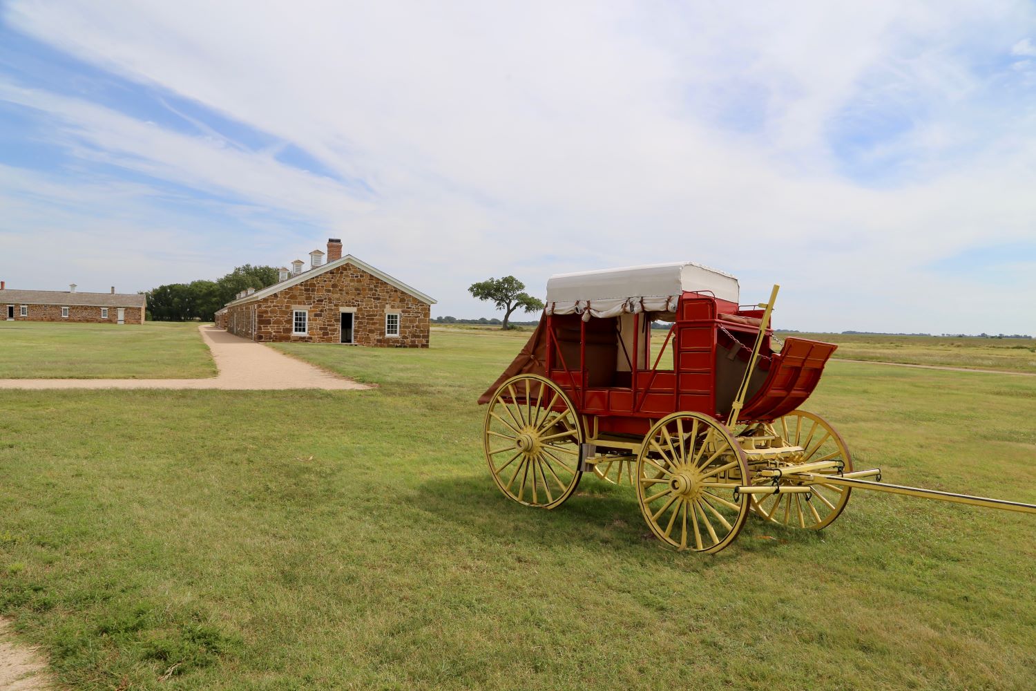 fort-larned-national-historic-site-kansas-santa-fe-trail-fort