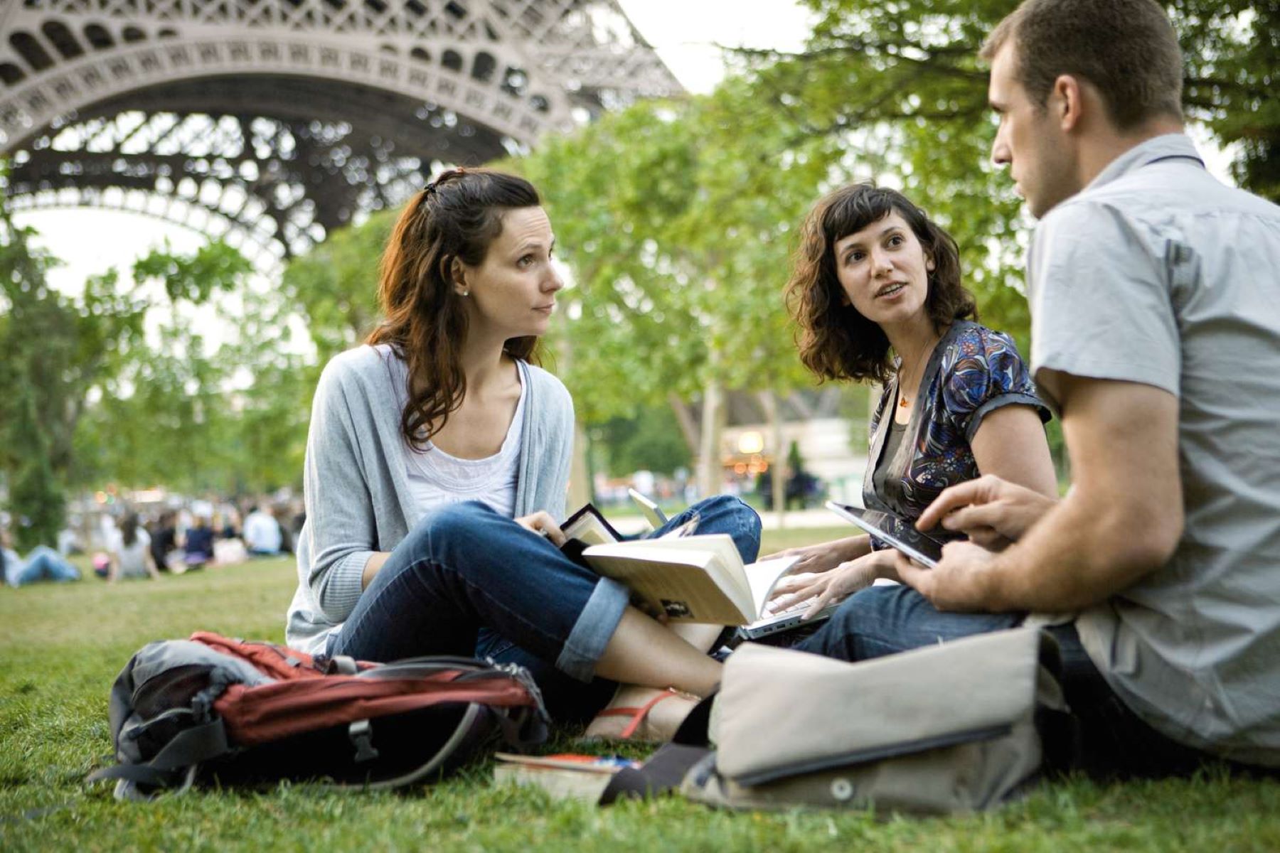 French-Slang-Words-That-Will-Make-You-Blend-In-Like-A-Native french-slang-words-that-will-make-you-blend-in-like-a-native