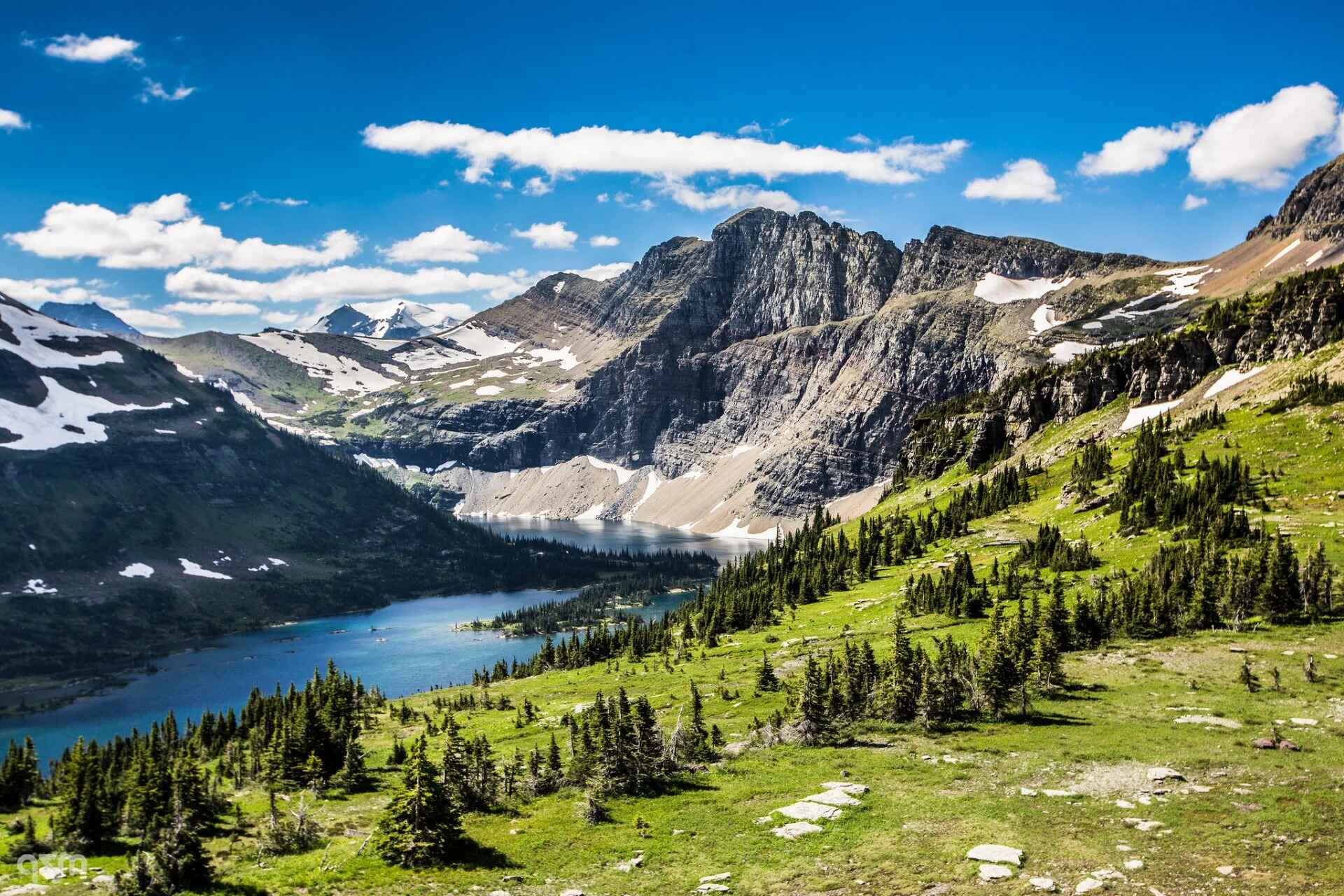 glacier-national-parks-hidden-lake-montanas-alpine-gem
