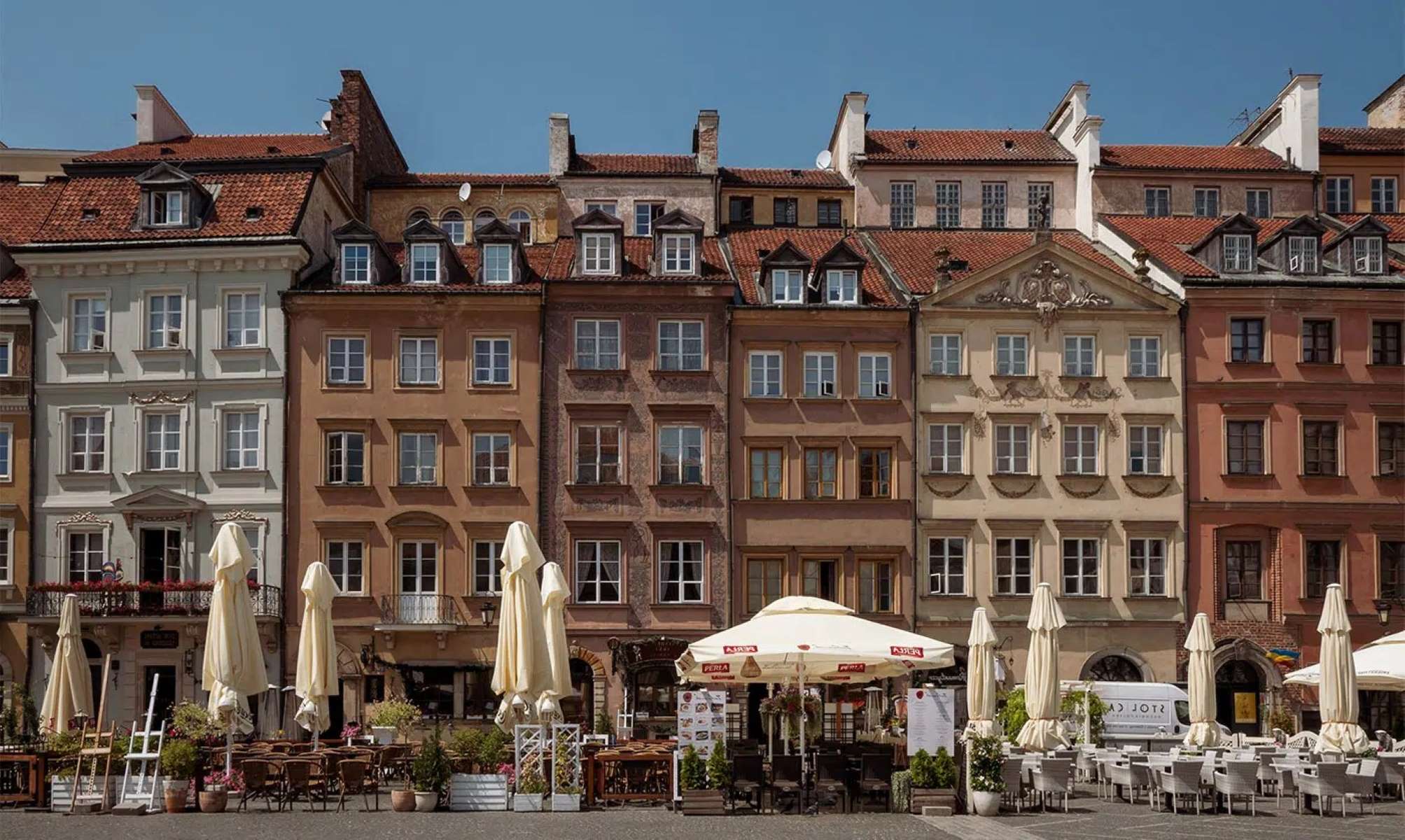 Hidden-Culinary-Gems-10-Must-Try-Restaurants-In-Old-Town-Warsaw hidden-culinary-gems-10-must-try-restaurants-in-old-town-warsaw