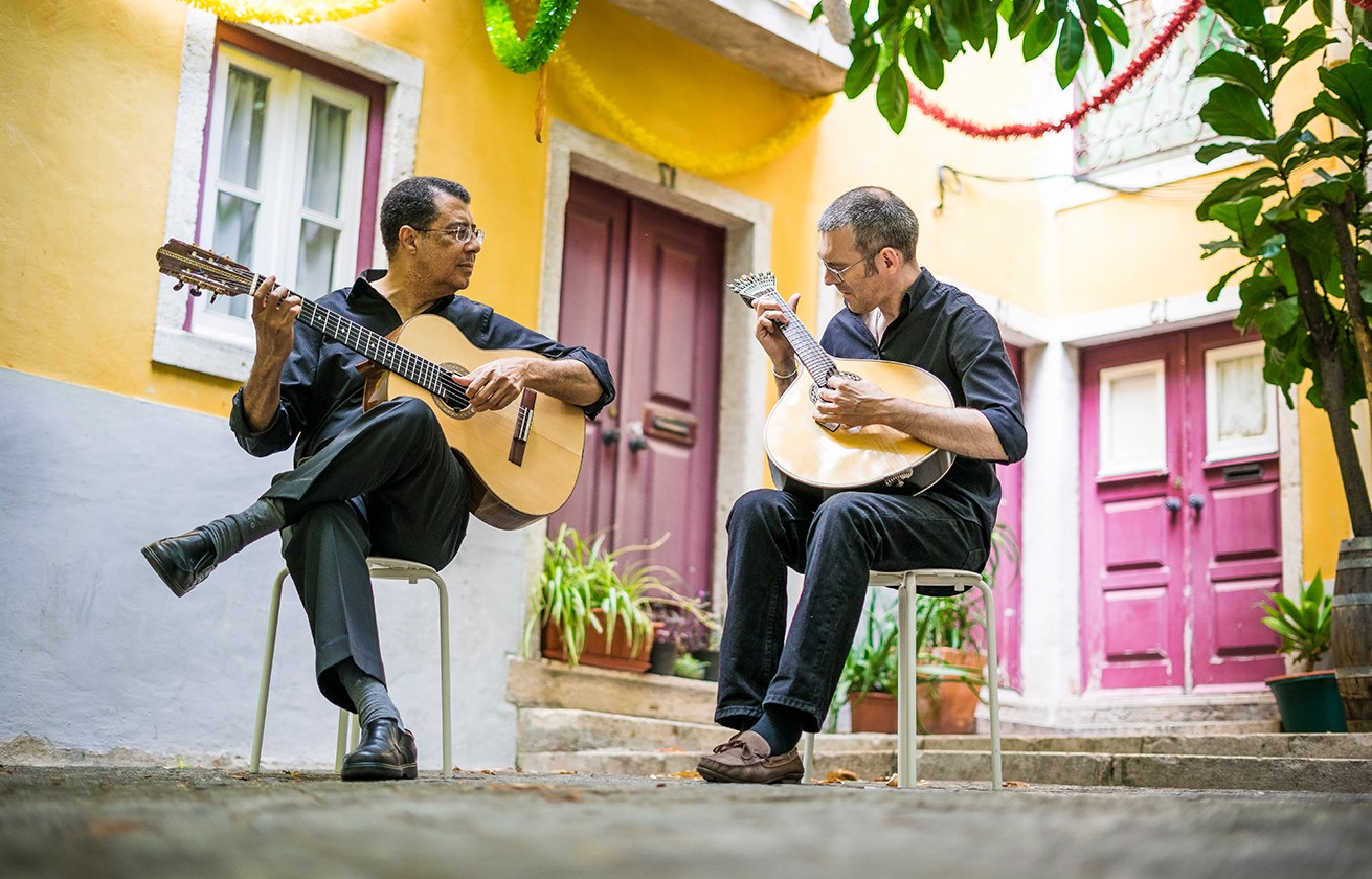 Hidden-Gems-For-Experiencing-Fado-In-Alfama hidden-gems-for-experiencing-fado-in-alfama