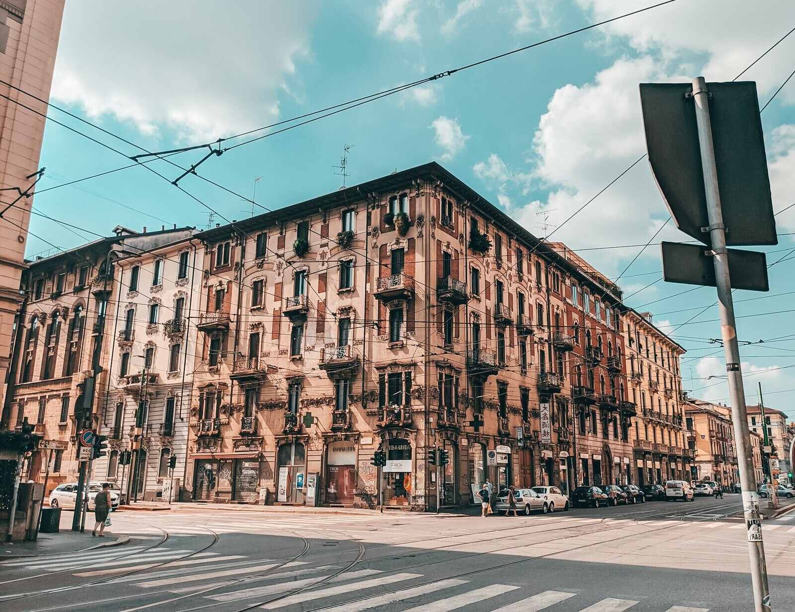 Hidden Gems The Coolest Bars In Berlin TouristSecrets