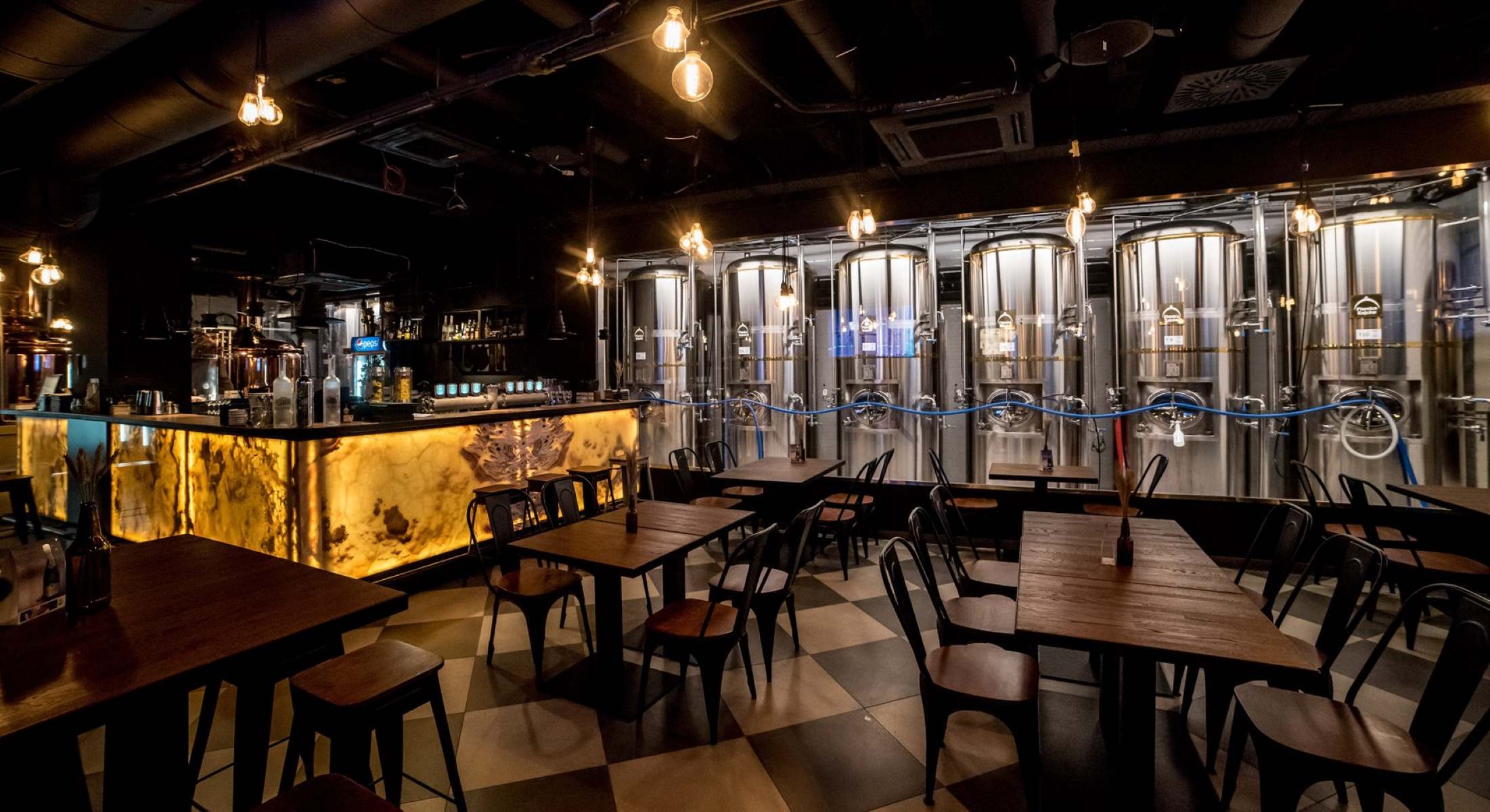 Hidden-Gems-The-Best-Bars-In-Gdansk-Poland-You-Need-To-Visit hidden-gems-the-best-bars-in-gdansk-poland-you-need-to-visit