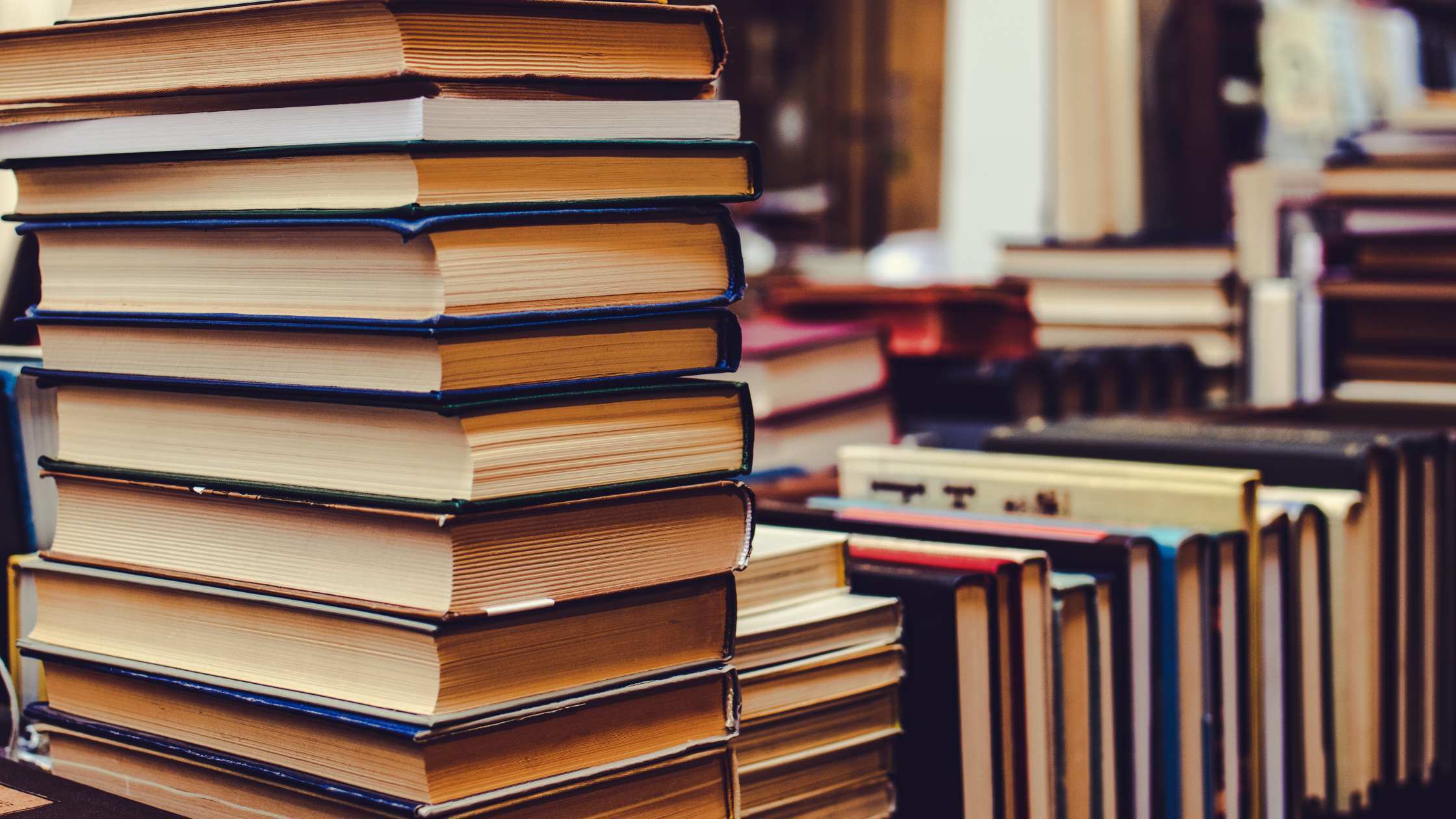 Hidden-Gems-The-Best-Second-Hand-Bookshops-In-Chennai hidden-gems-the-best-second-hand-bookshops-in-chennai